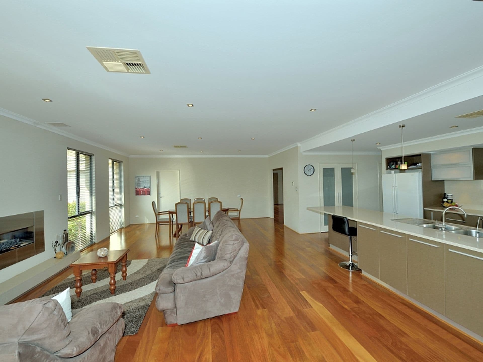 11 Cohen Vista, Lakelands, WA, 6180, Lakelands - Thumbnail 3