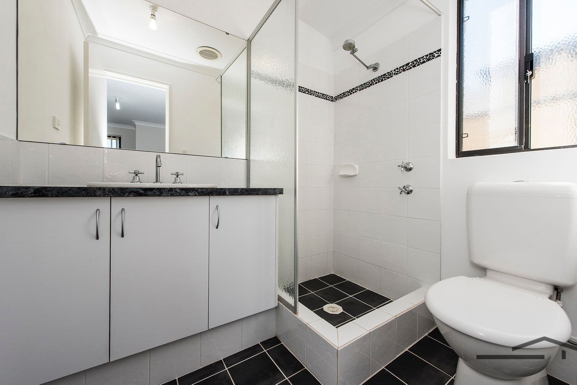 15 Worthy Street, Leongatha, Leongatha - Thumbnail 5