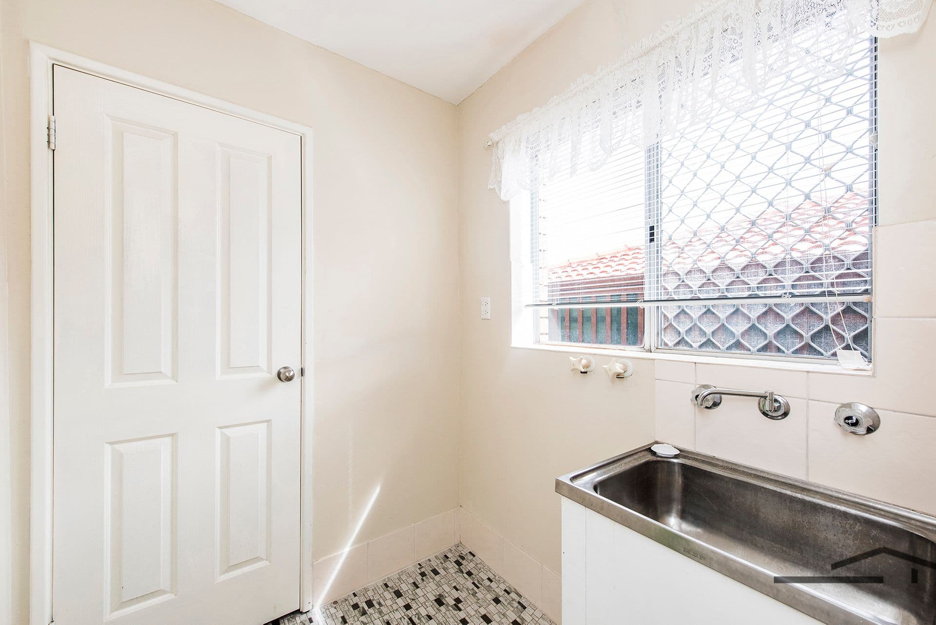 12/8 Creery Street, Dudley Park, WA, 6210, Dudley Park - Thumbnail 4