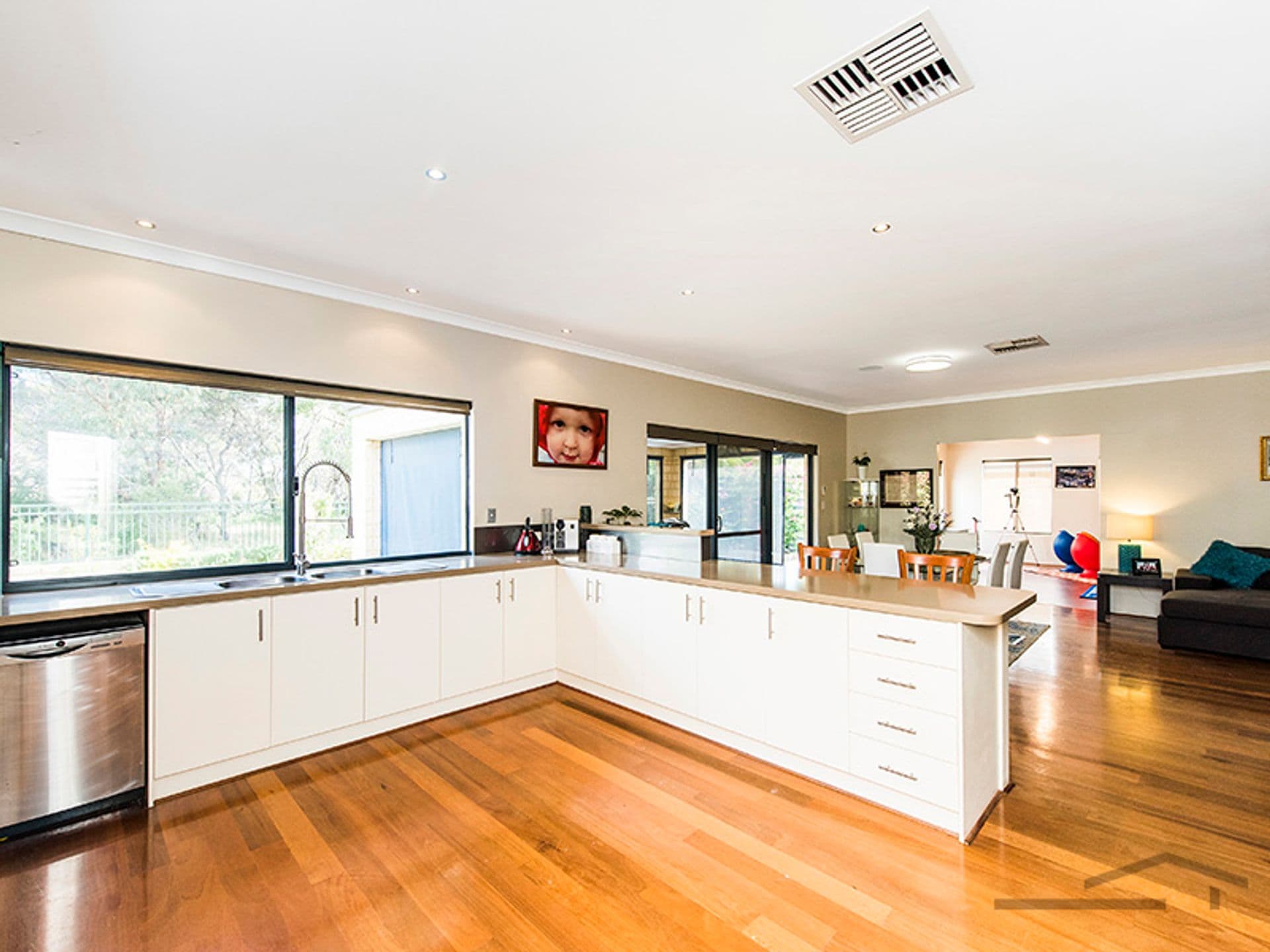 26 Bellavista Parade, Meadow Springs, WA, 6210, Meadow Springs - Thumbnail 3