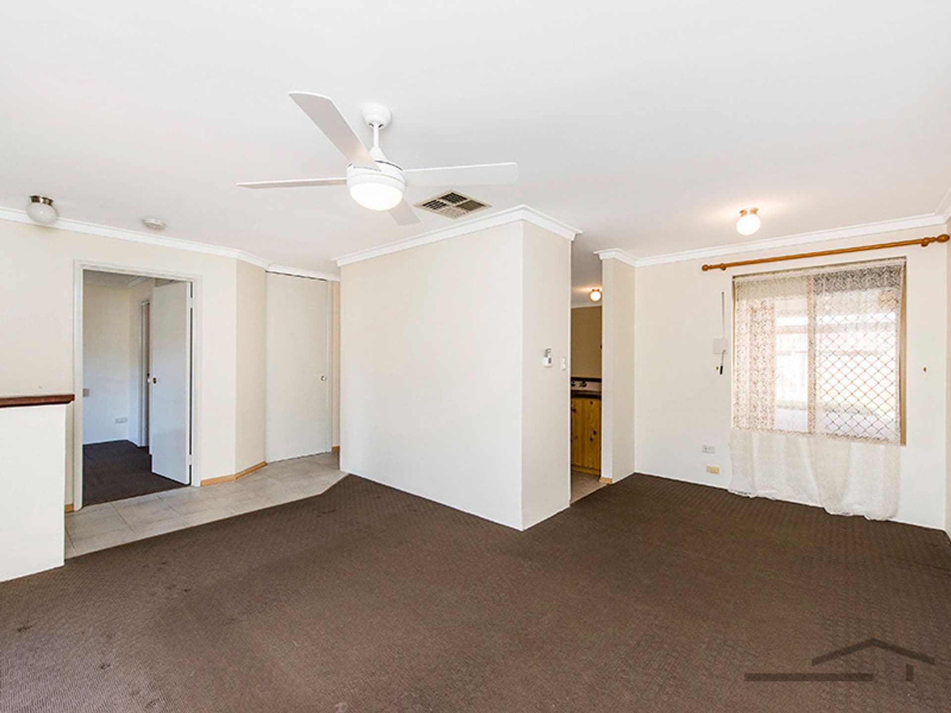 34 Glencoe Parade, Halls Head, WA, 6210, Halls Head - Thumbnail 4