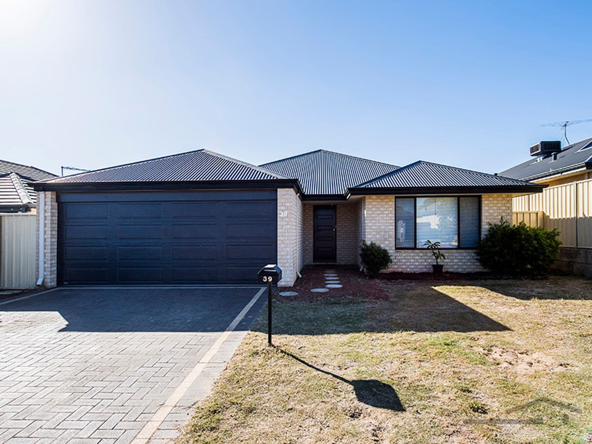 39 Highcliffe Circle, Lakelands, WA, 6180, Lakelands - Image 1