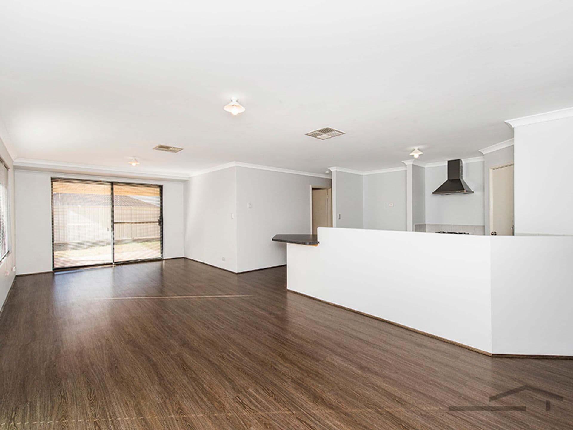 39 Highcliffe Circle, Lakelands, WA, 6180, Lakelands - Thumbnail 4
