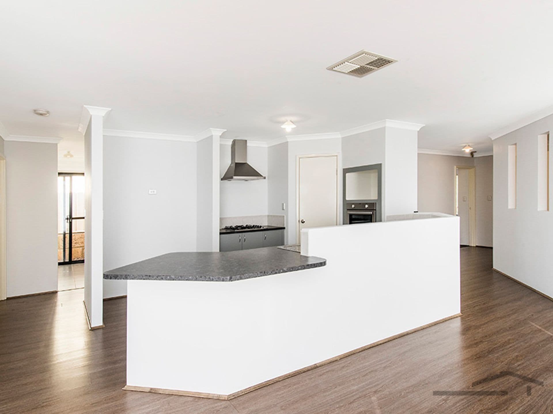 39 Highcliffe Circle, Lakelands, WA, 6180, Lakelands - Thumbnail 6