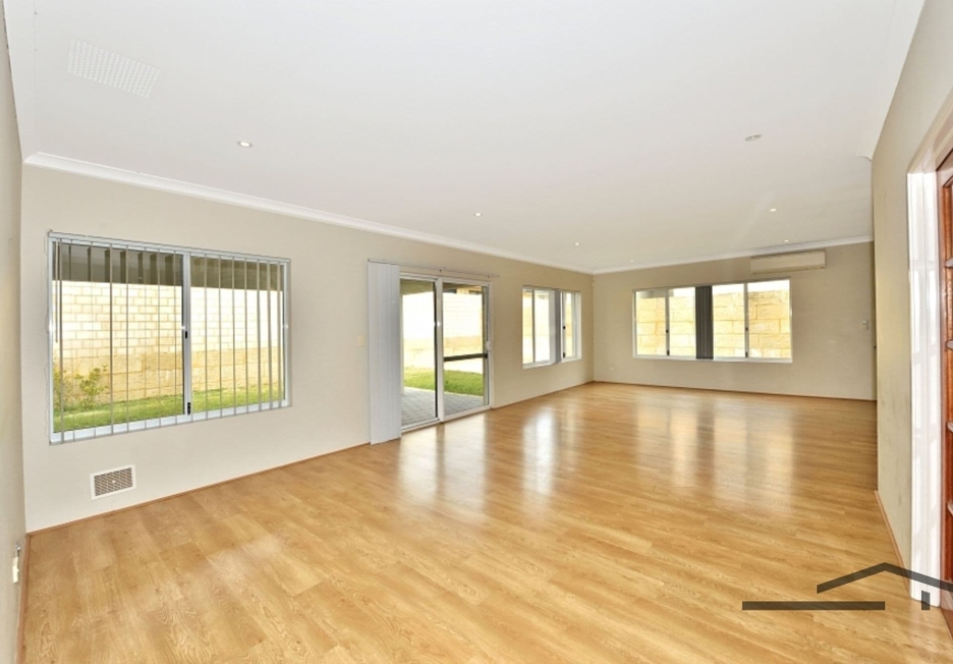 12 Ferguson Street, Wannanup, WA, 6210, Wannanup - Thumbnail 4