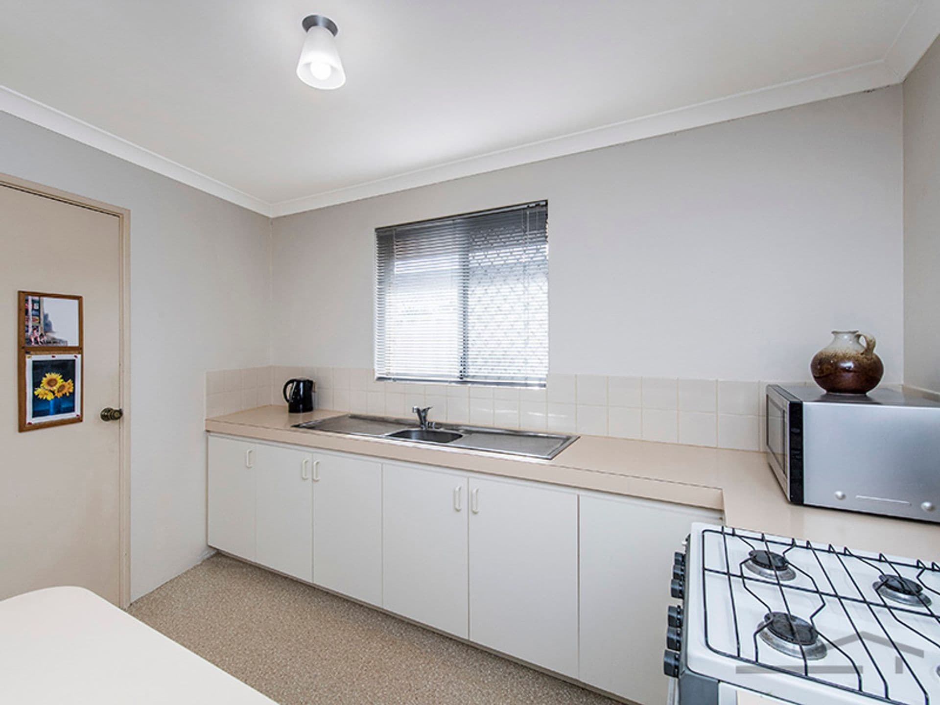 8 Coodanup Drive, Coodanup, WA, 6210, Coodanup - Thumbnail 2
