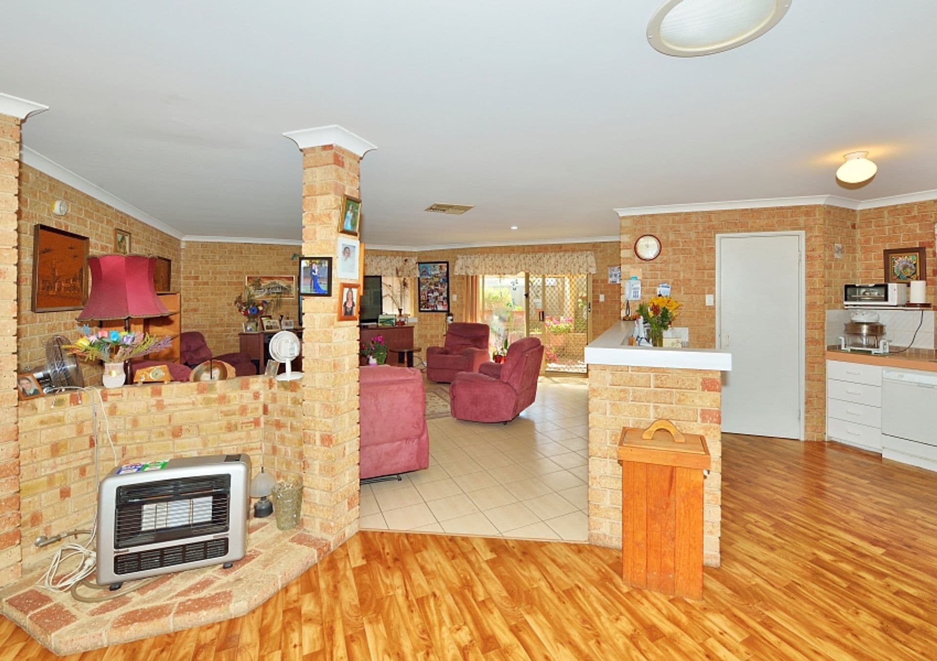 2 Rocklea Place, Silver Sands, WA, 6210, Silver Sands - Thumbnail 4