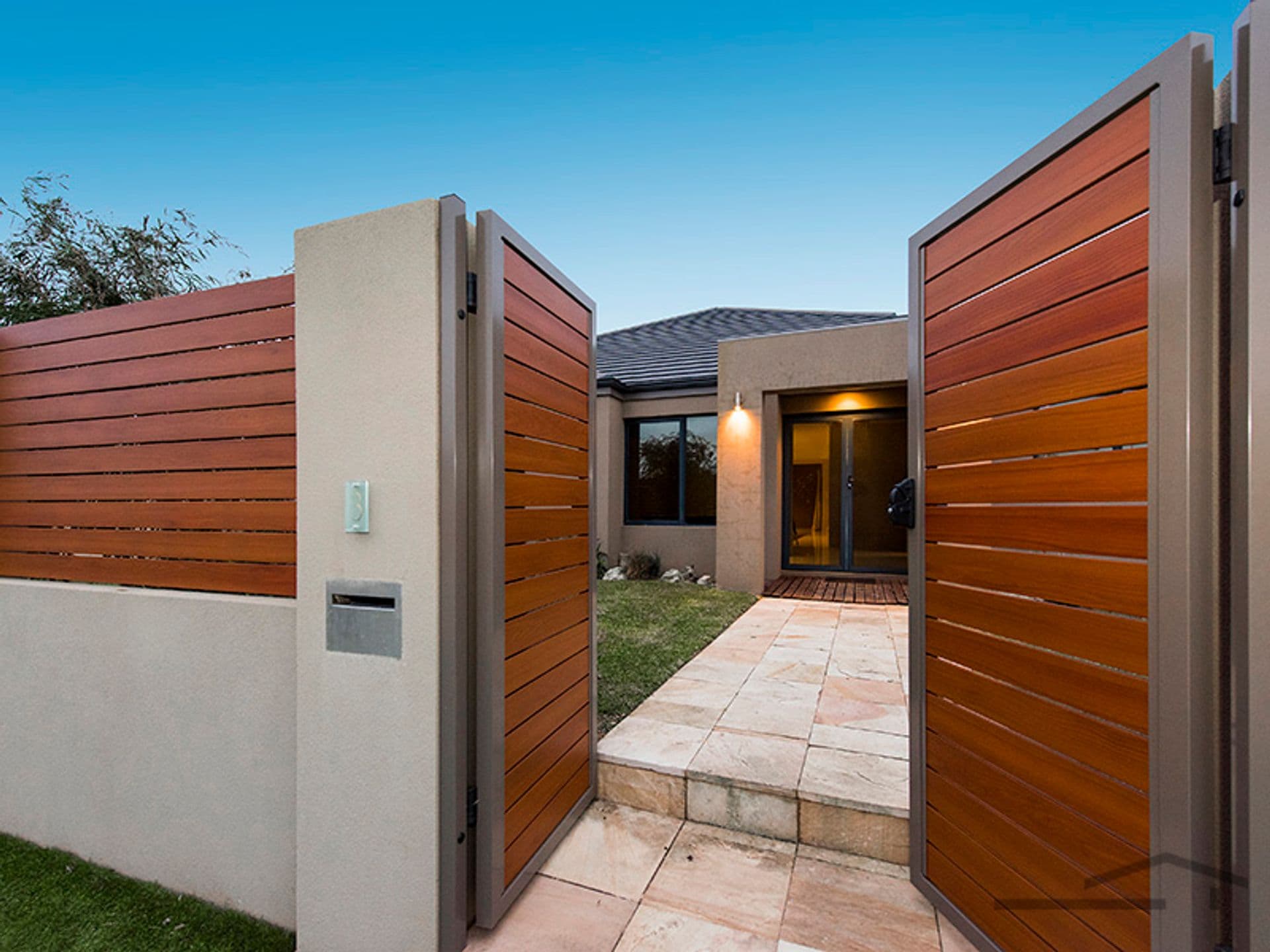 3 Wombarra Street, Secret Harbour, WA, 6173, Secret Harbour - Thumbnail 2