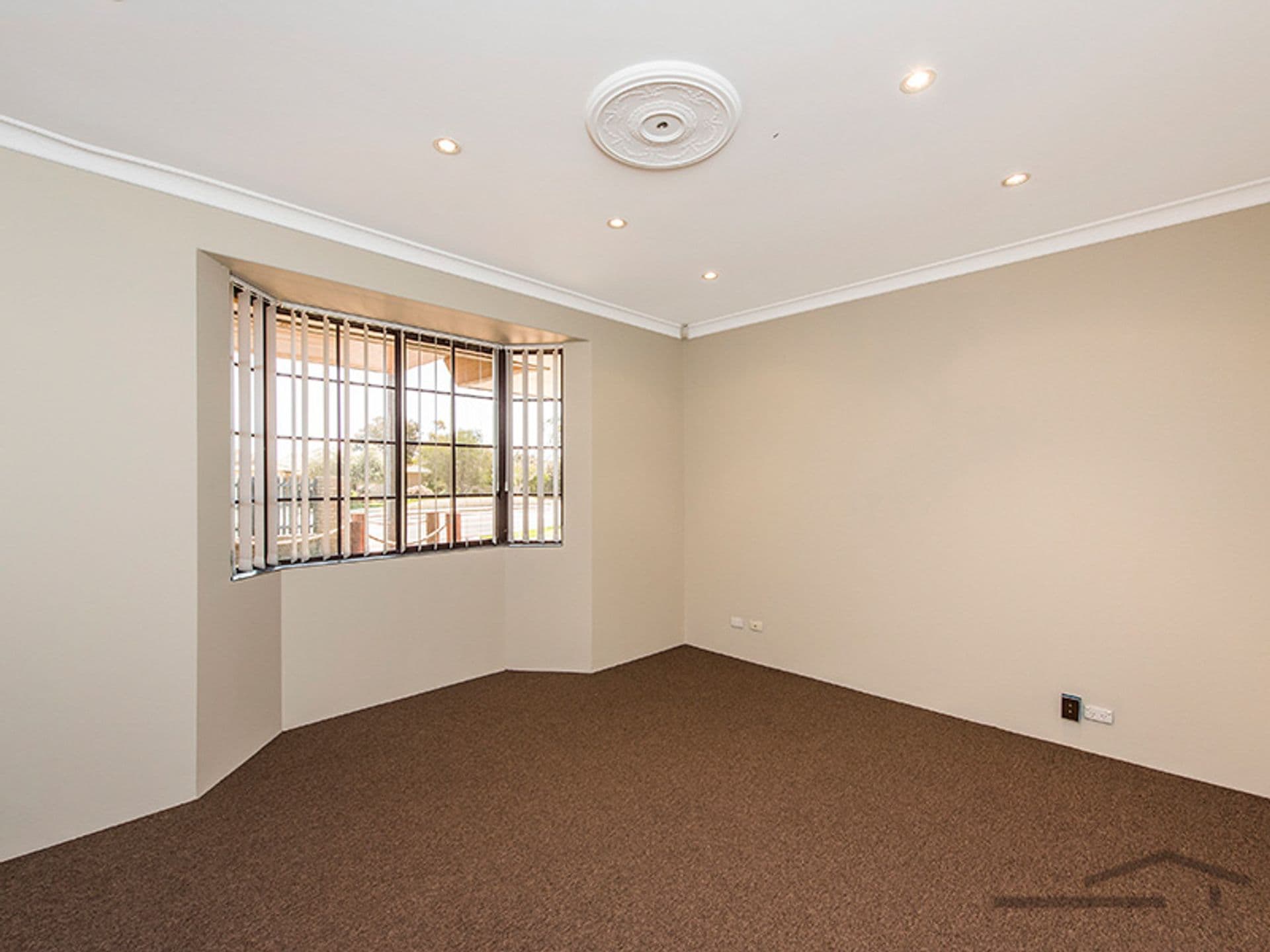 218 McLarty Road, Halls Head, WA, 6210, Halls Head - Thumbnail 4