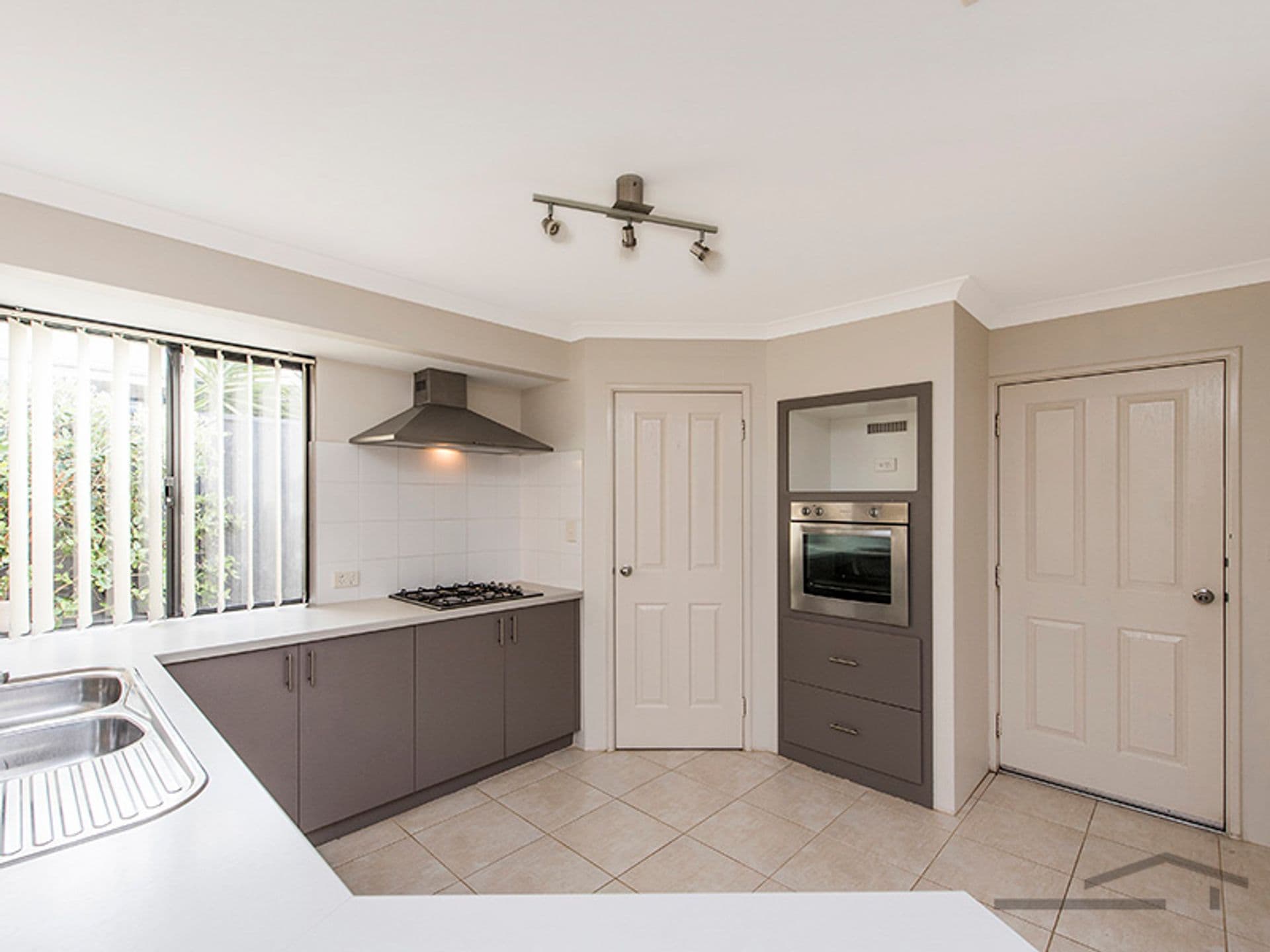 32 Seascapes Boulevard, Halls Head, WA, 6210, Halls Head - Thumbnail 2