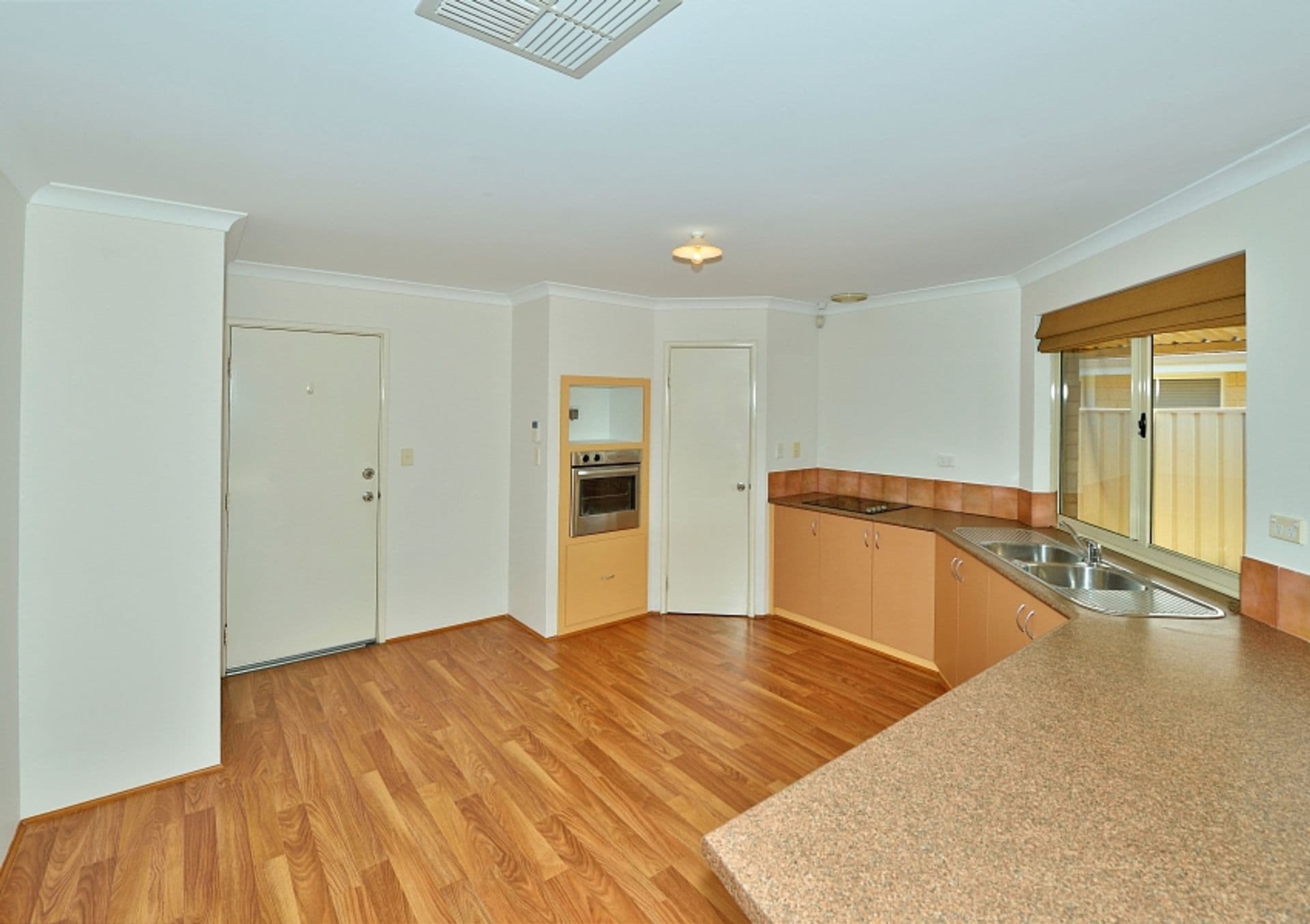 10 Dalwallinu Terrace, Dawesville, WA, 6211, Dawesville - Thumbnail 3