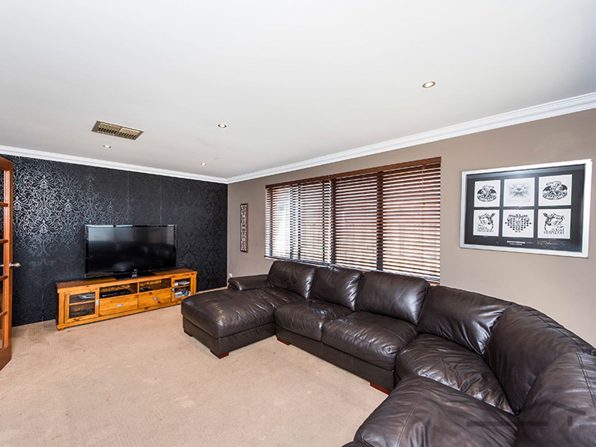 15 Waratah Circle, Halls Head, WA, 6210, Halls Head - Thumbnail 7