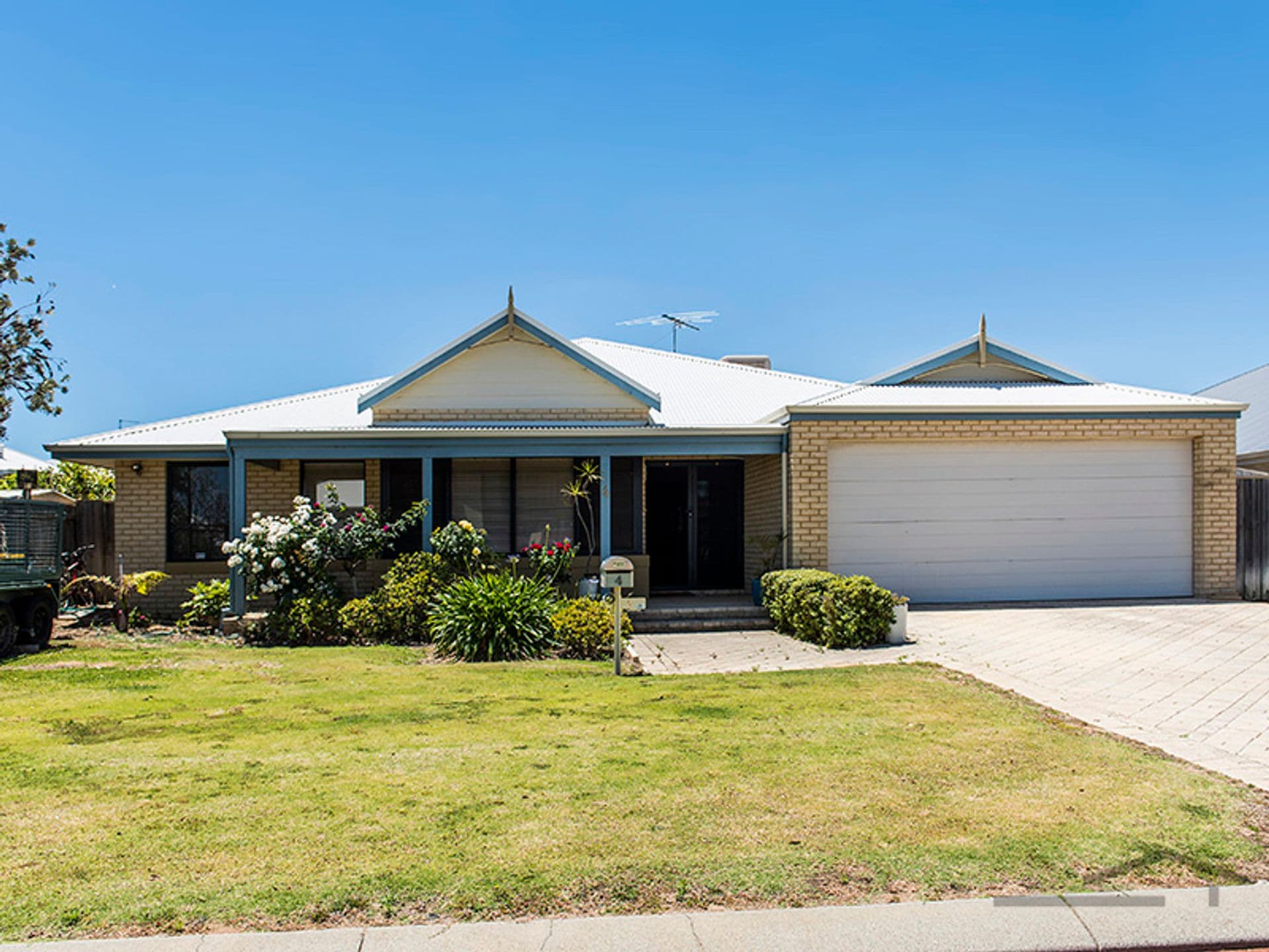 4 Dalona Parkway, Lakelands, WA, 6180, Lakelands - Image 1