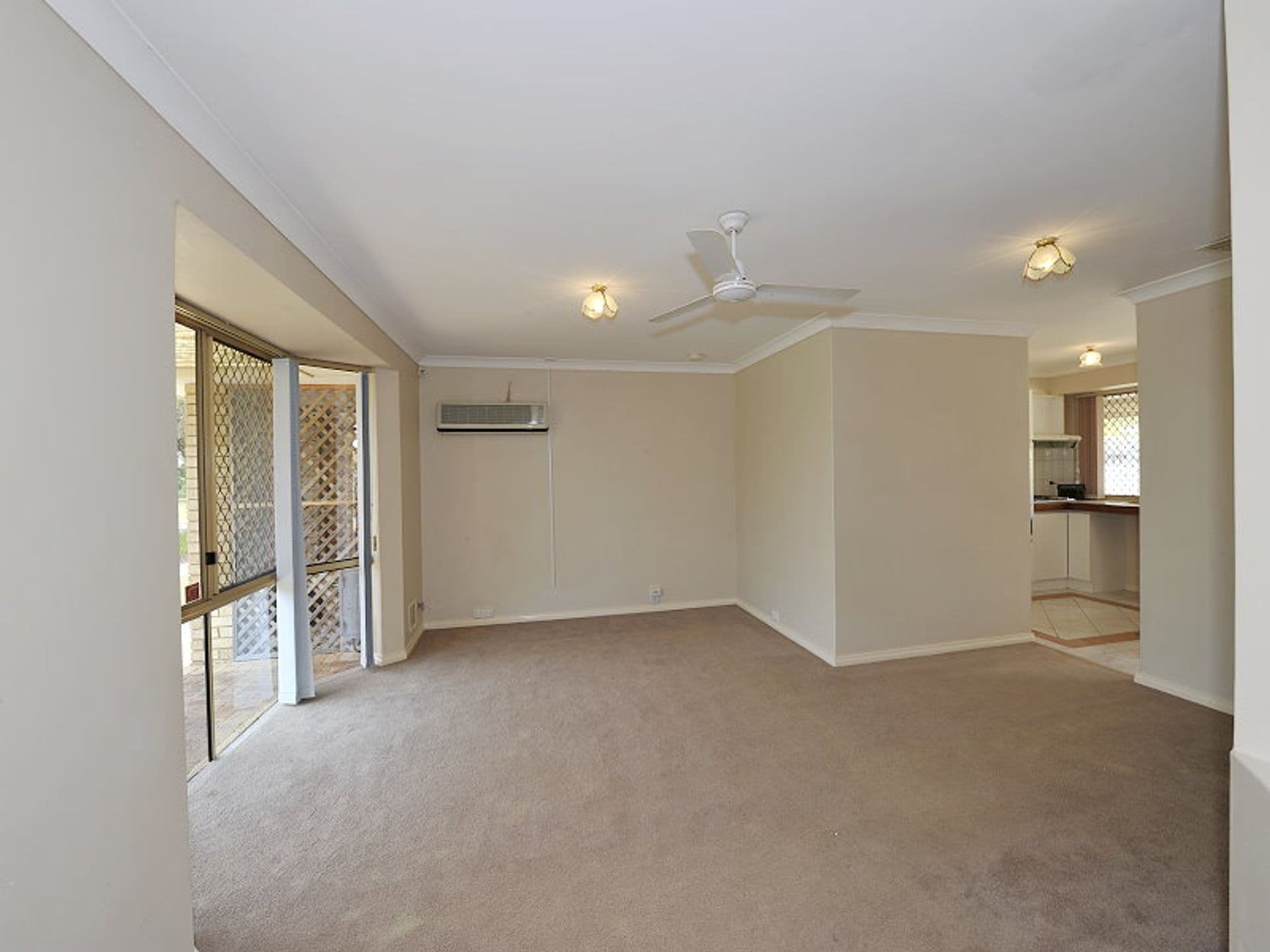 39 Blackwood Parade, Dudley Park, WA, 6210, Dudley Park - Thumbnail 6
