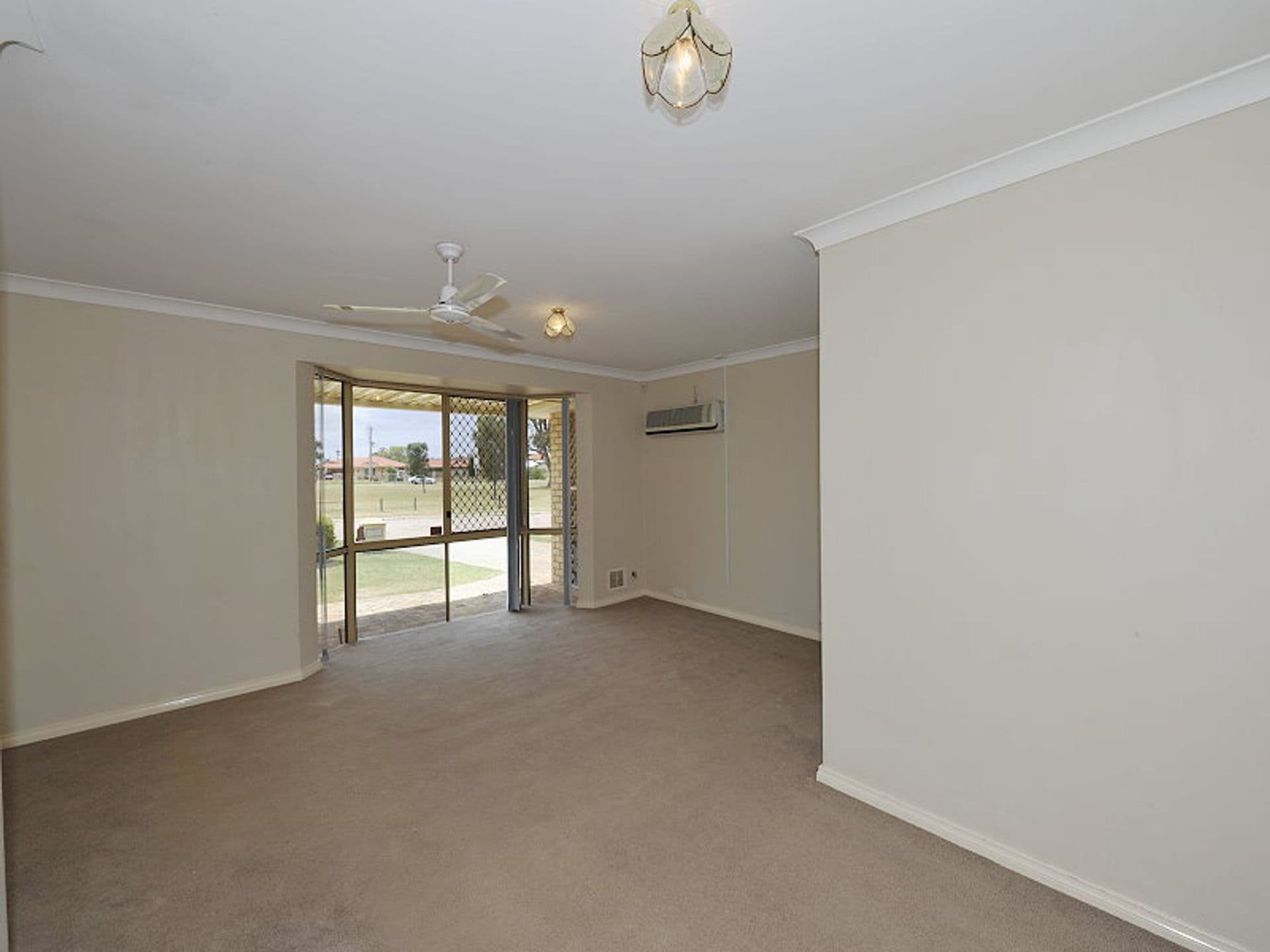 39 Blackwood Parade, Dudley Park, WA, 6210, Dudley Park - Thumbnail 8