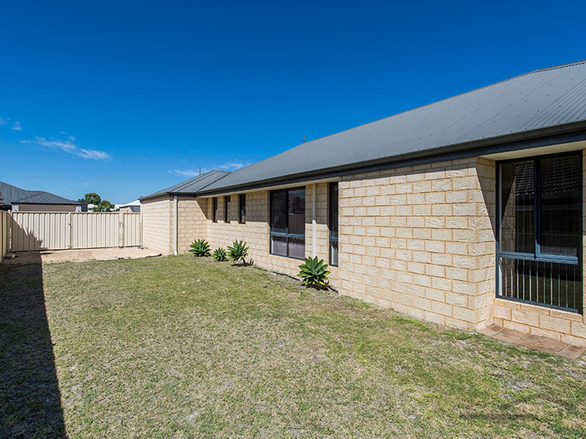 19 Wells Road, Pinjarra, WA, 6208, Pinjarra - Thumbnail 3