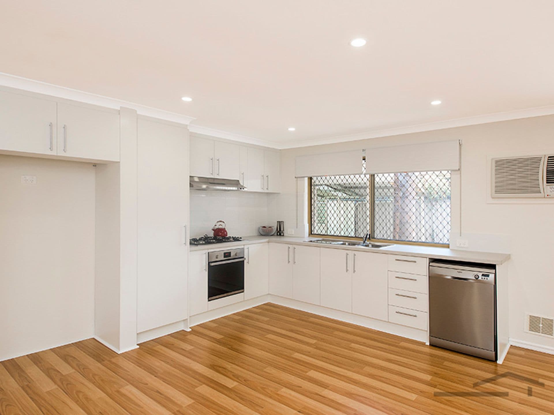 9 Adare Place, Coodanup, WA, 6210, Coodanup - Thumbnail 5
