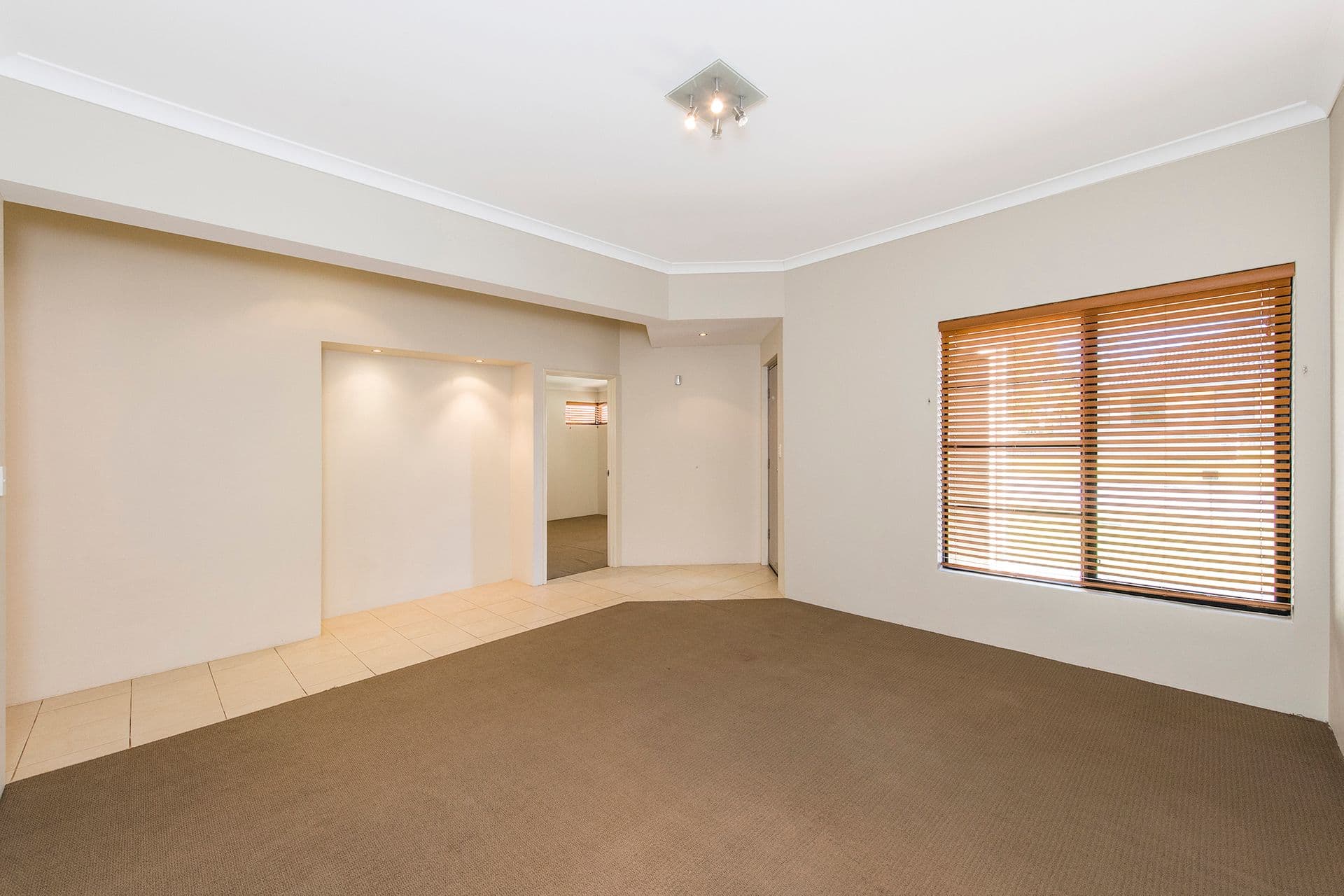 71 Nottely Crescent, Secret Harbour, WA, 6173, Secret Harbour - Thumbnail 4