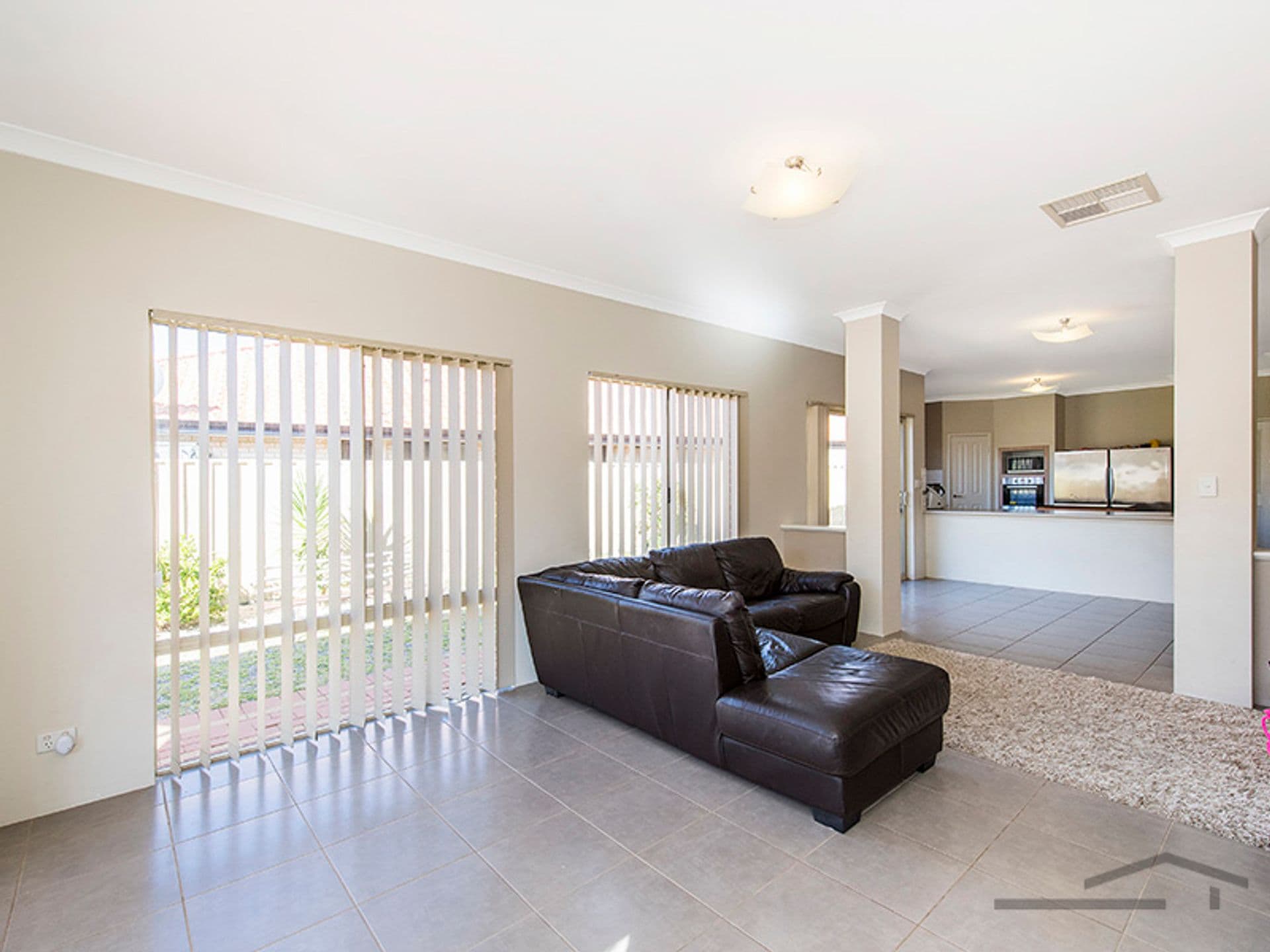 13 Lomatia Ramble, Halls Head, WA, 6210, Halls Head - Thumbnail 6