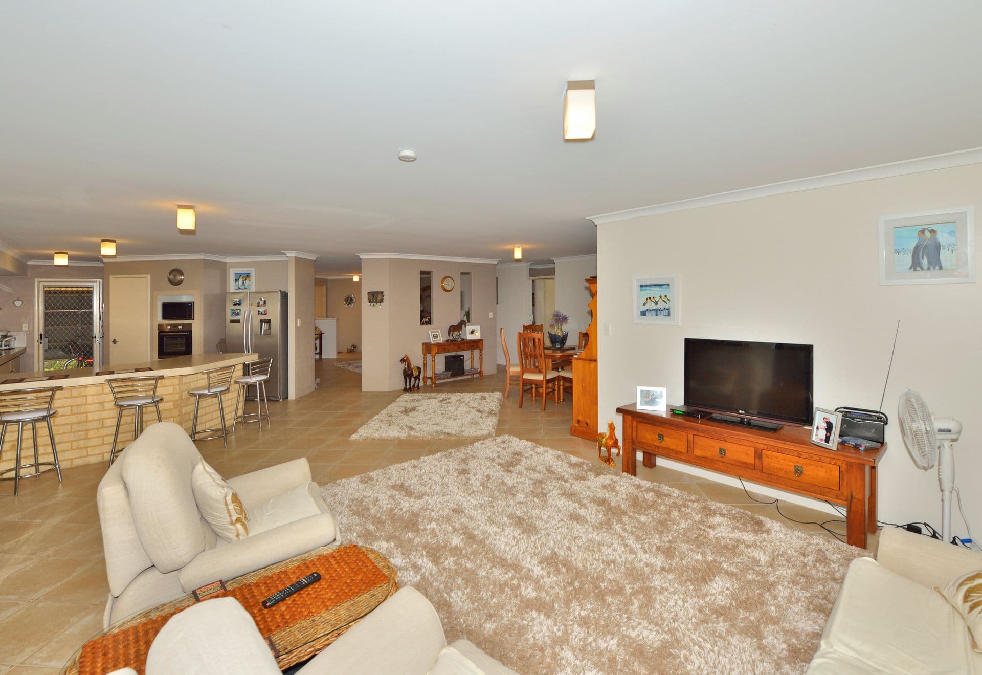 16 Peppertree Close, Wannanup, WA, 6210, Wannanup - Thumbnail 6