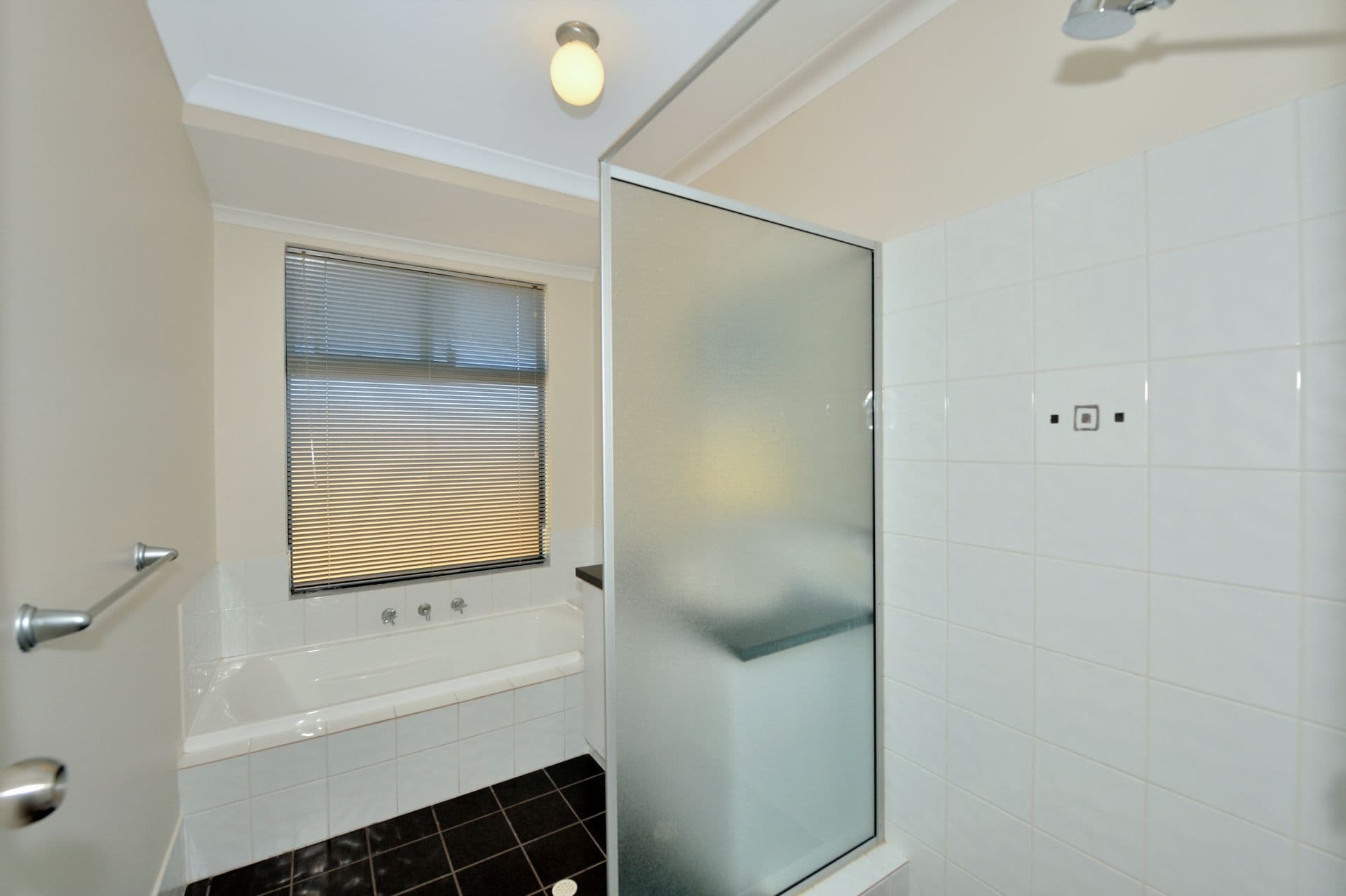 19 Rayner Promenade, Lakelands, WA, 6180, Lakelands - Thumbnail 8