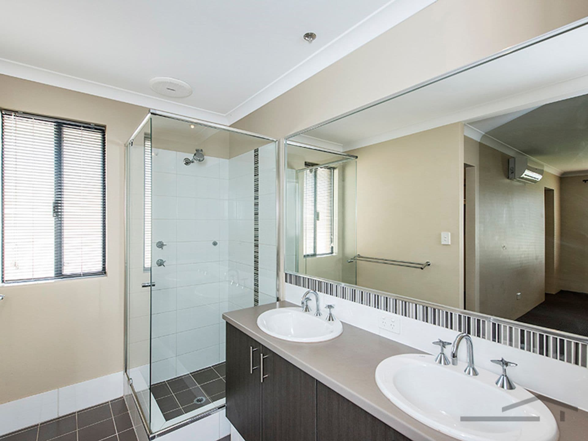 98 Hudson Drive, Dudley Park, WA, 6210, Dudley Park - Thumbnail 4