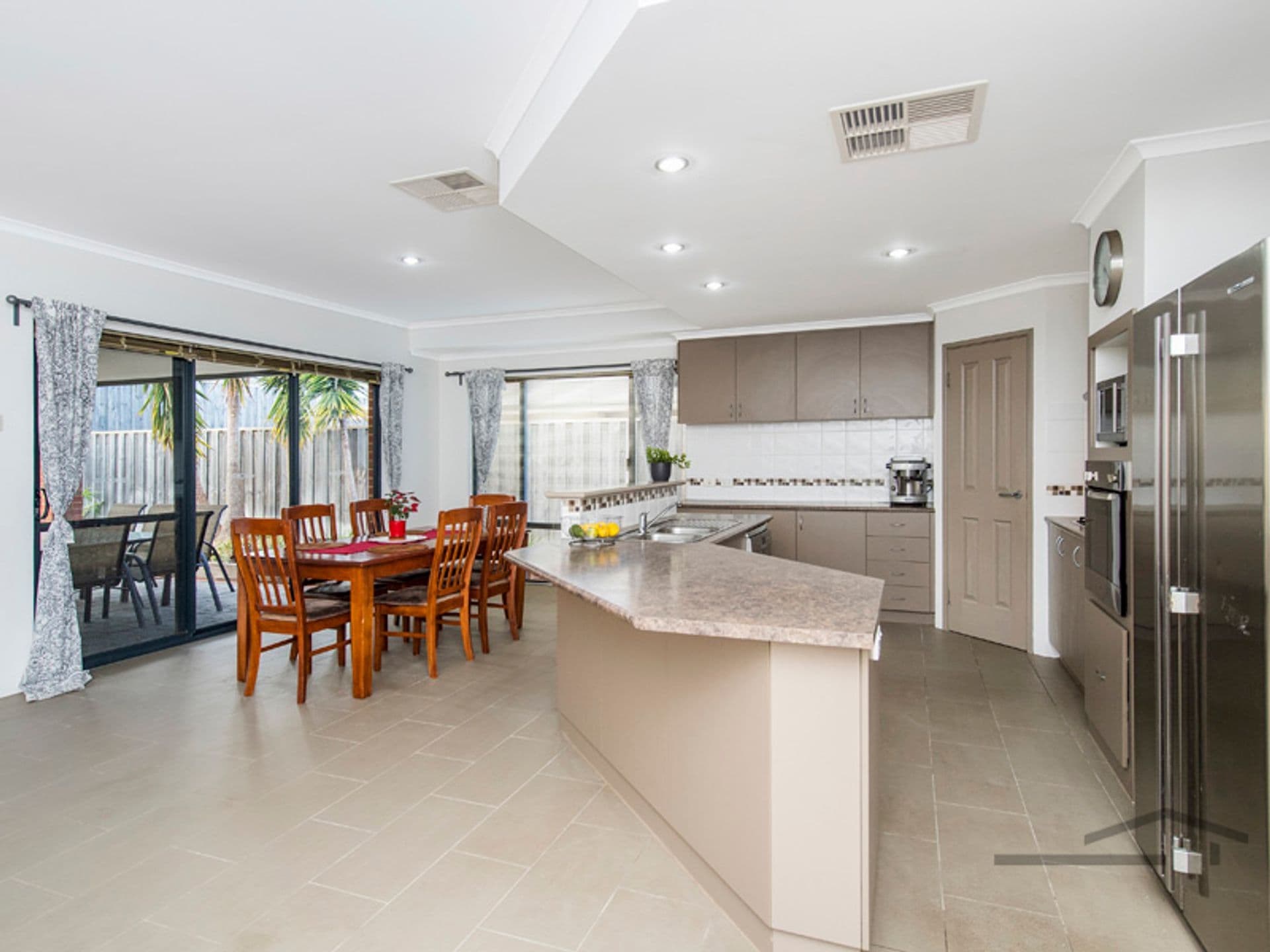 66 Carissa Turn, Halls Head, WA, 6210, Halls Head - Thumbnail 8