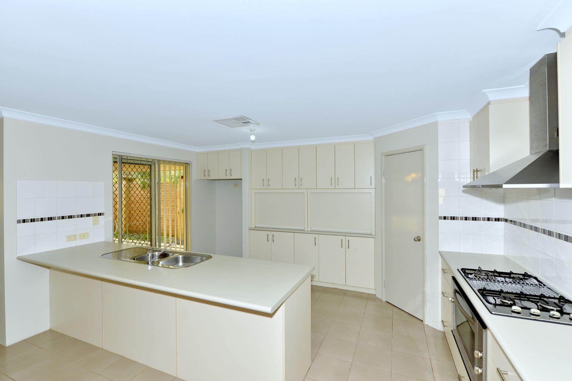 25 Goodison Close, Baldivis, WA, 6171, Baldivis - Thumbnail 6