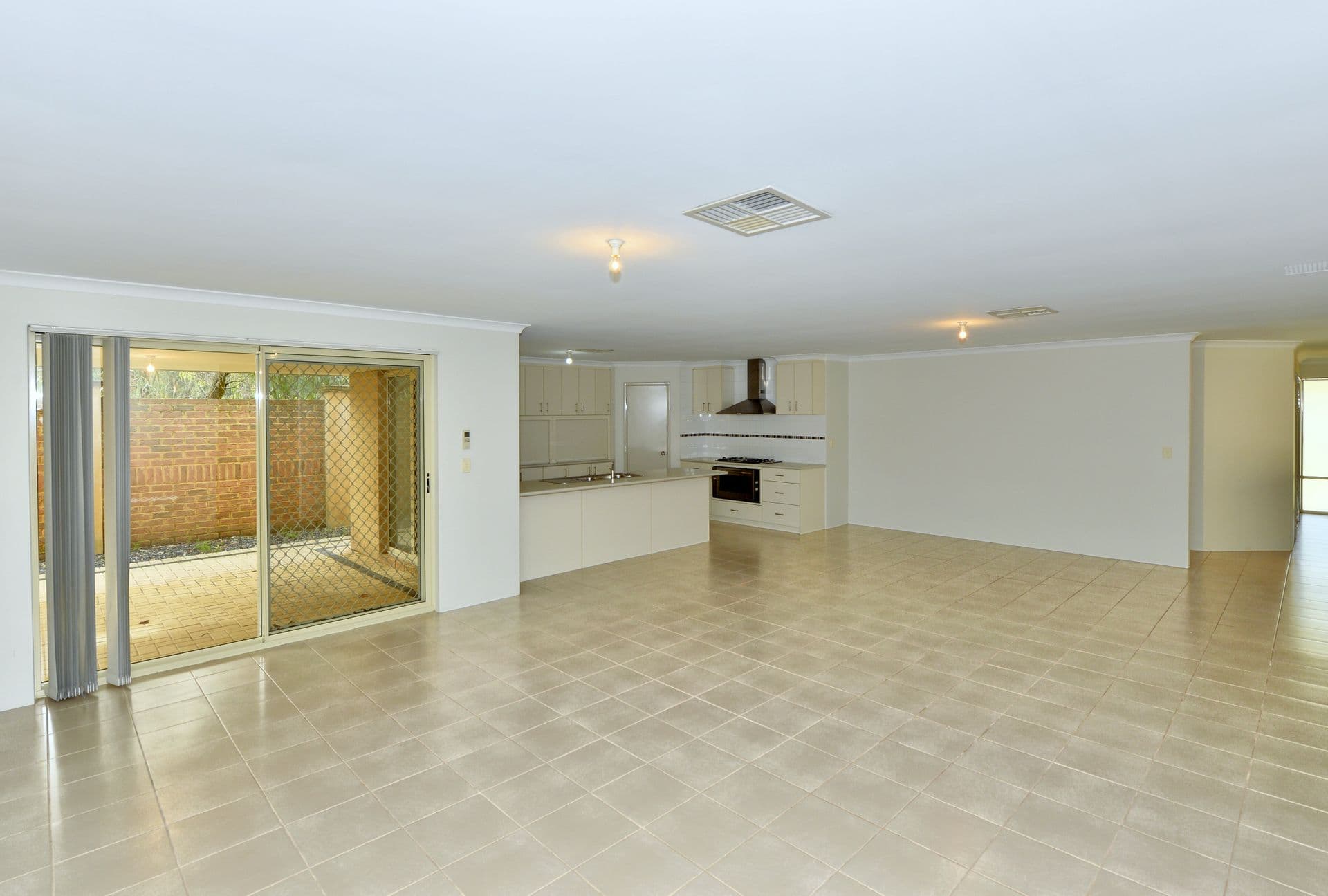 25 Goodison Close, Baldivis, WA, 6171, Baldivis - Thumbnail 8