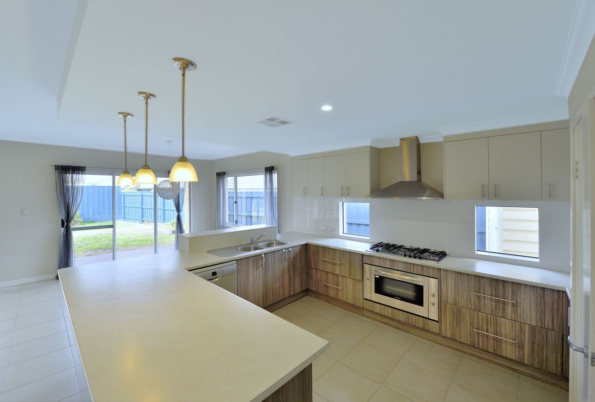 12 Marsdenia Road, Halls Head, WA, 6210, Halls Head - Thumbnail 5