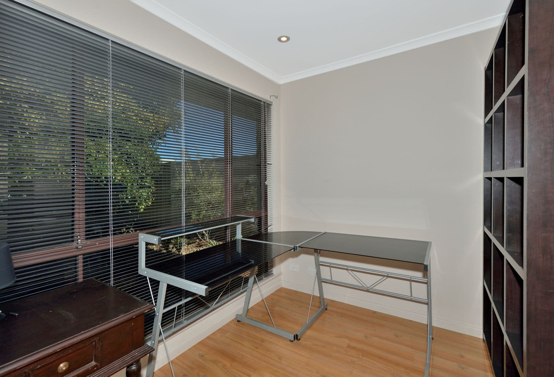 18 Mahogany Drive, Halls Head, WA, 6210, Halls Head - Thumbnail 2