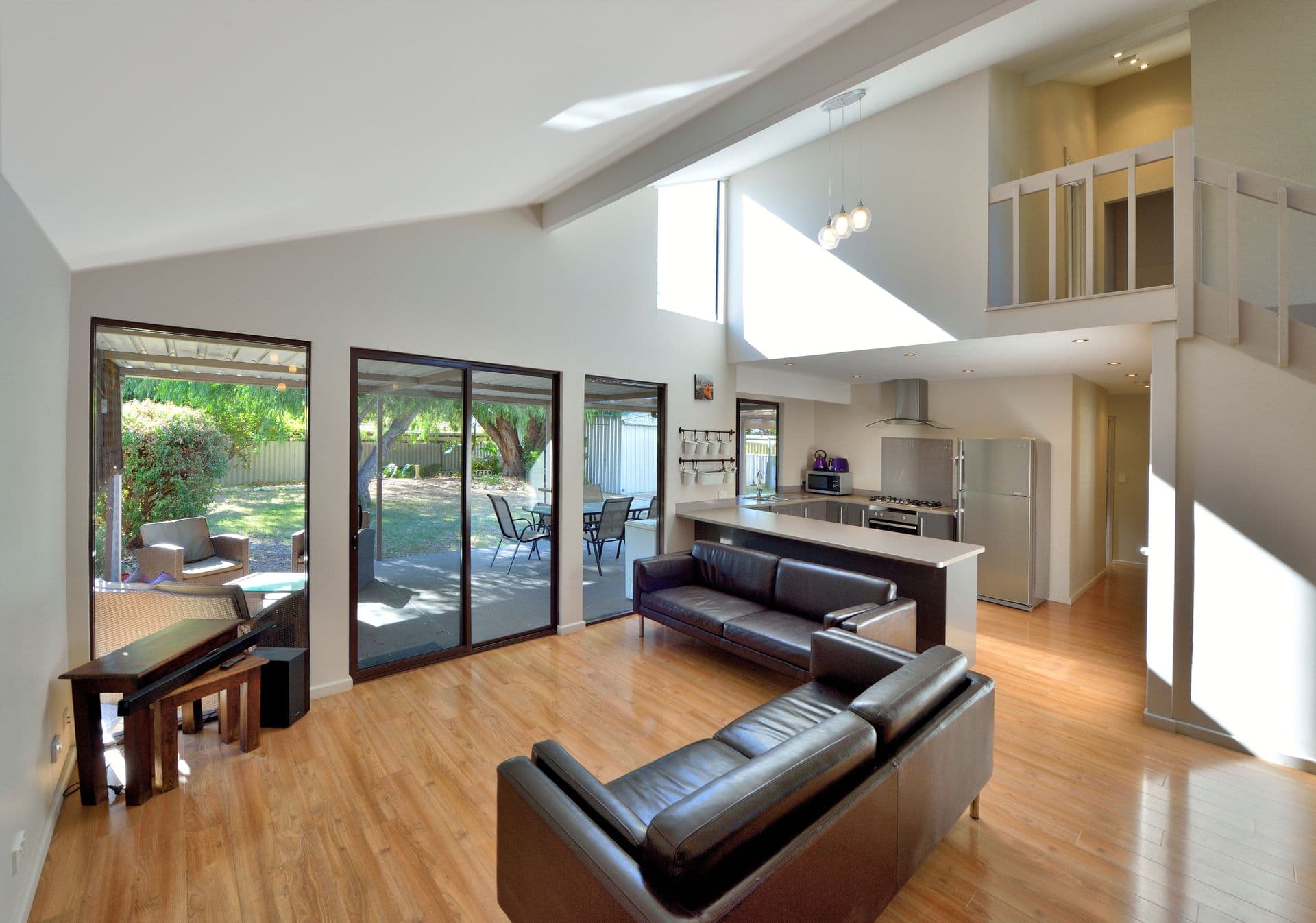 18 Mahogany Drive, Halls Head, WA, 6210, Halls Head - Thumbnail 4
