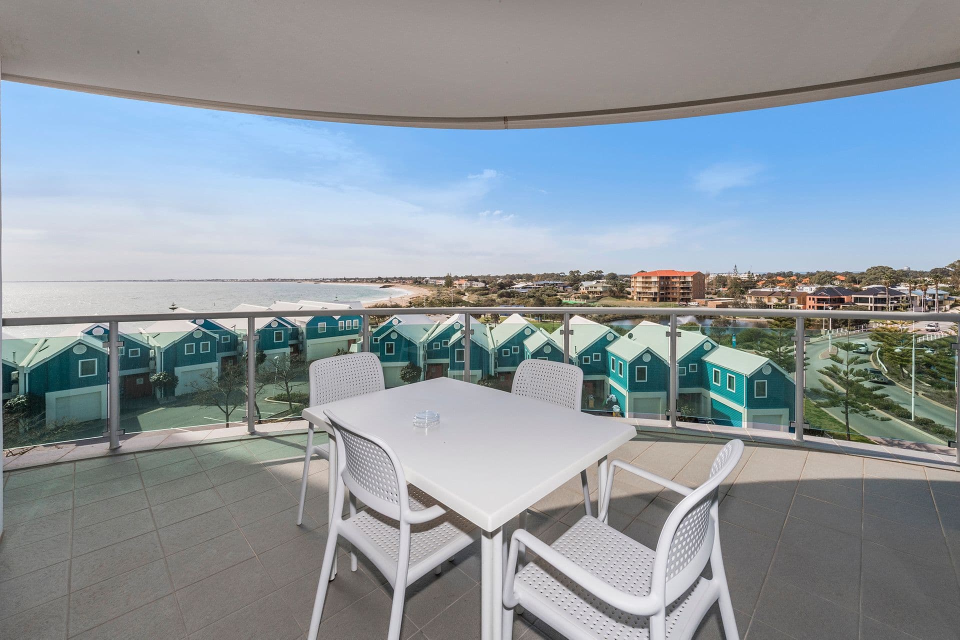 306/16 Dolphin Drive, Mandurah, WA, 6210, Mandurah - Thumbnail 2