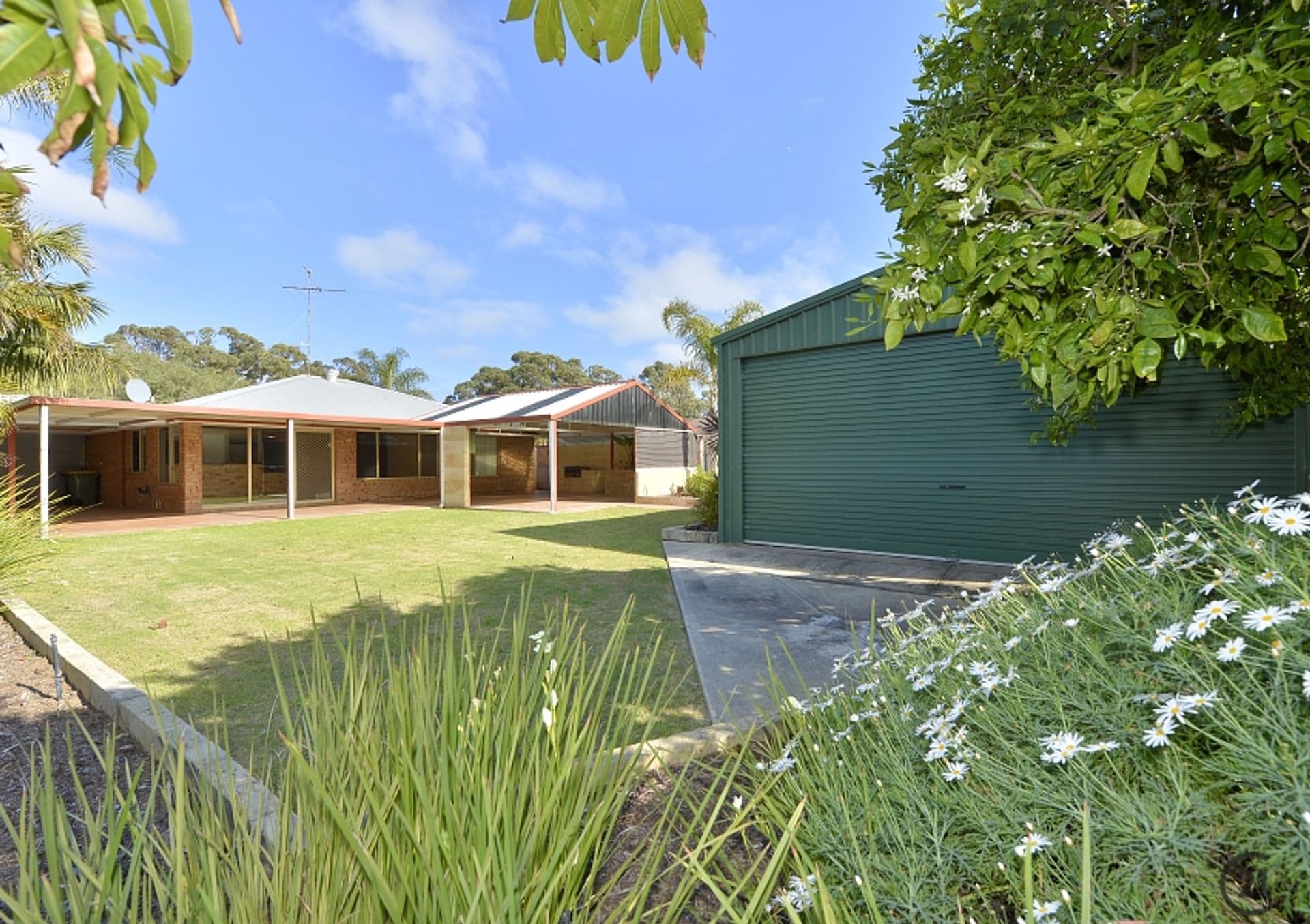 27 Reynolds Avenue, Greenfields, WA, 6210, Greenfields - Thumbnail 2