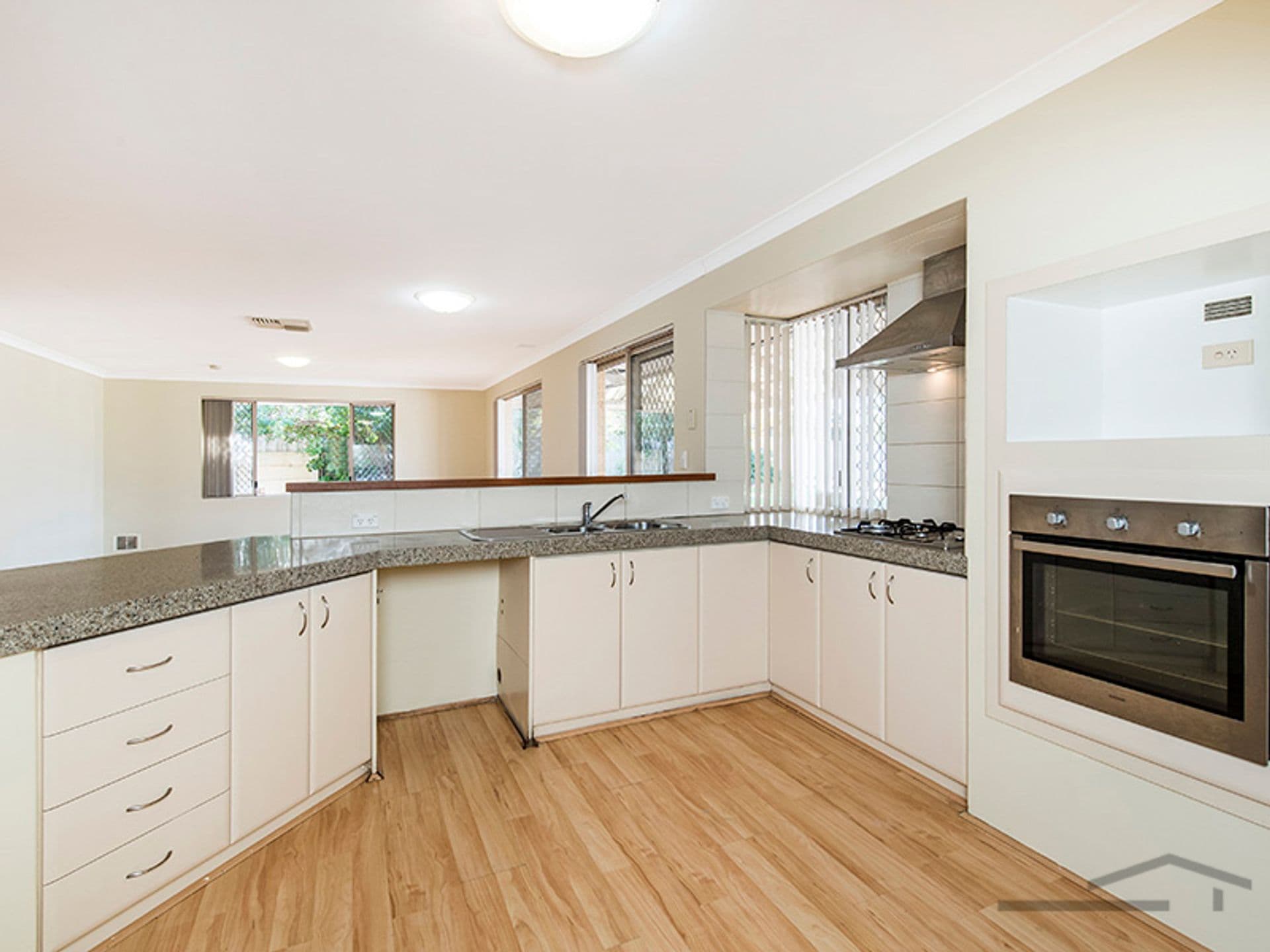 12 Malabor Mews, Halls Head, WA, 6210, Halls Head - Thumbnail 4