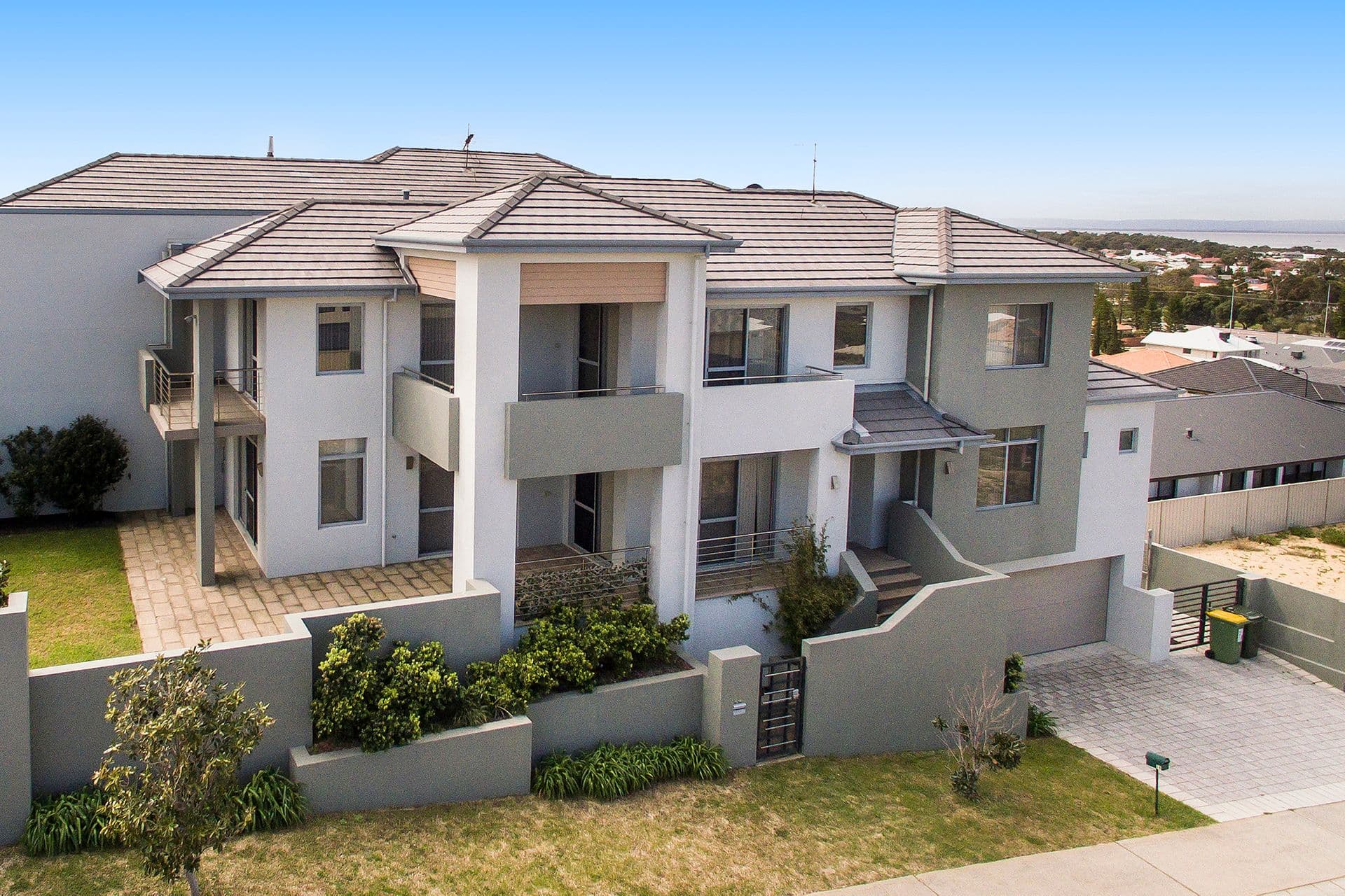 18 Caspian Drive, Wannanup, WA, 6210, Wannanup - Thumbnail 2