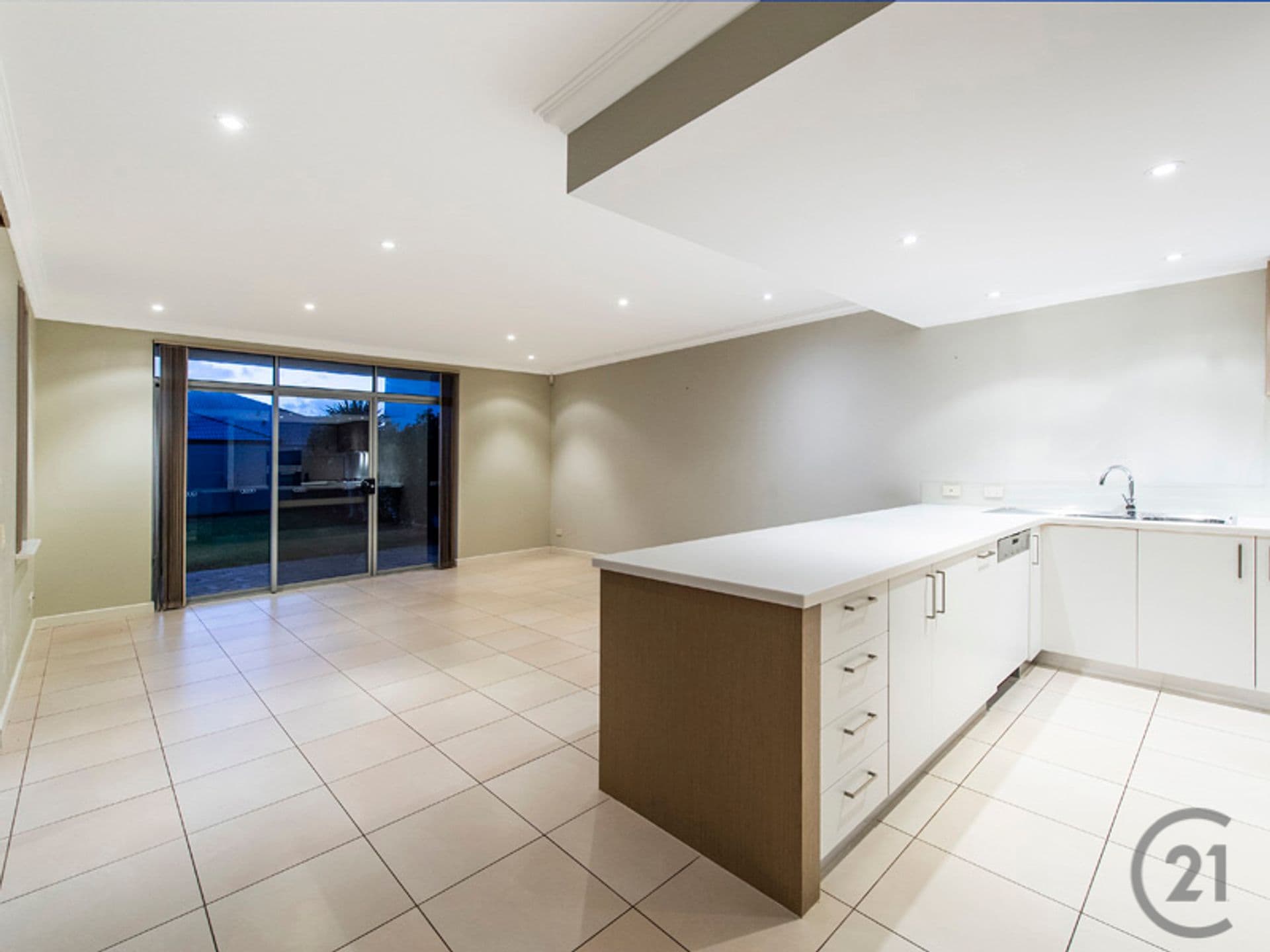 18 Caspian Drive, Wannanup, WA, 6210, Wannanup - Thumbnail 7
