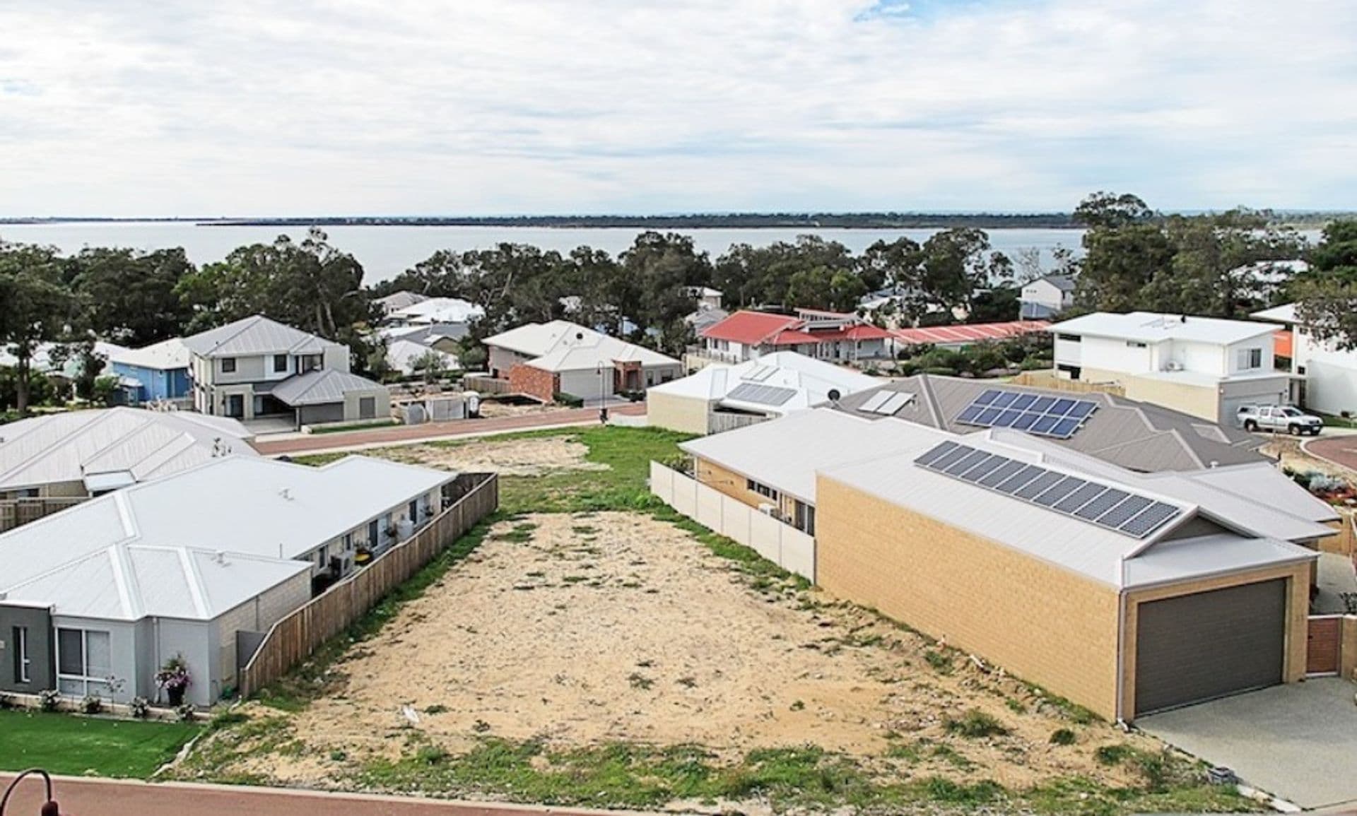 33 Summer Drive, Dawesville, WA, 6211, Dawesville - Thumbnail 2
