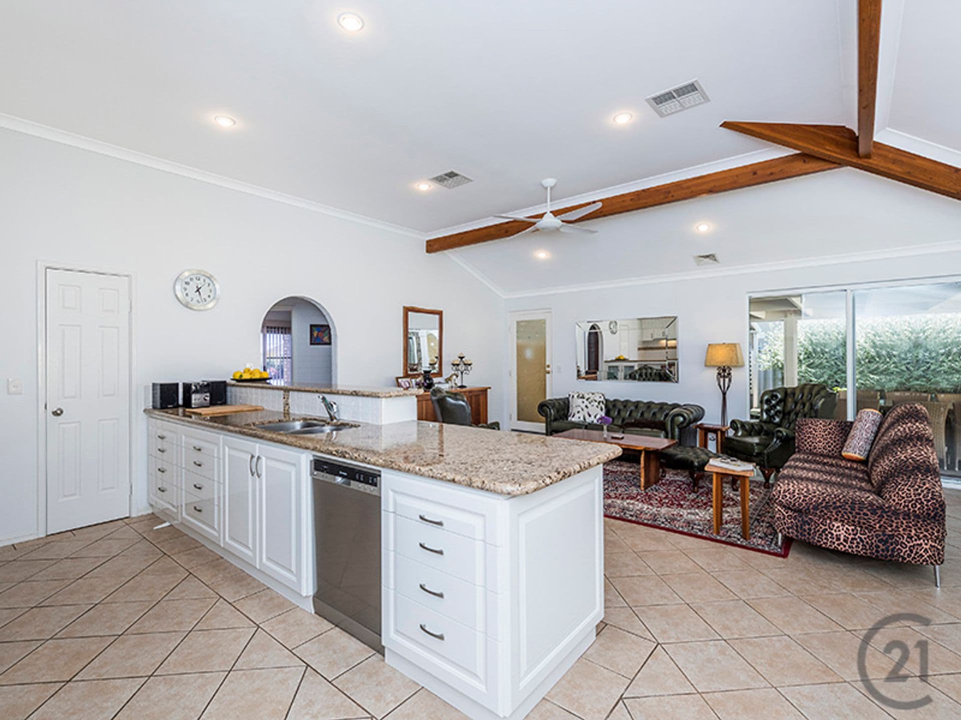 18 Hamilton Way, Silver Sands, WA, 6210, Silver Sands - Thumbnail 5
