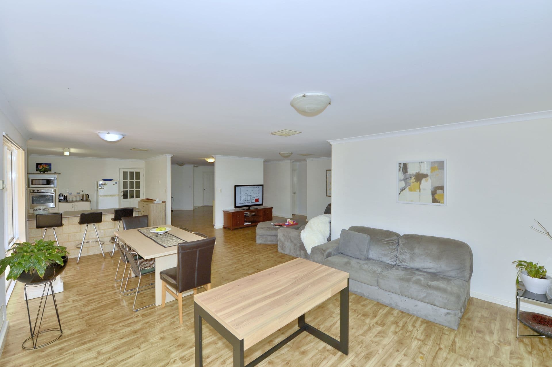 10 Brouwer Trail, Dudley Park, WA, 6210, Dudley Park - Thumbnail 5