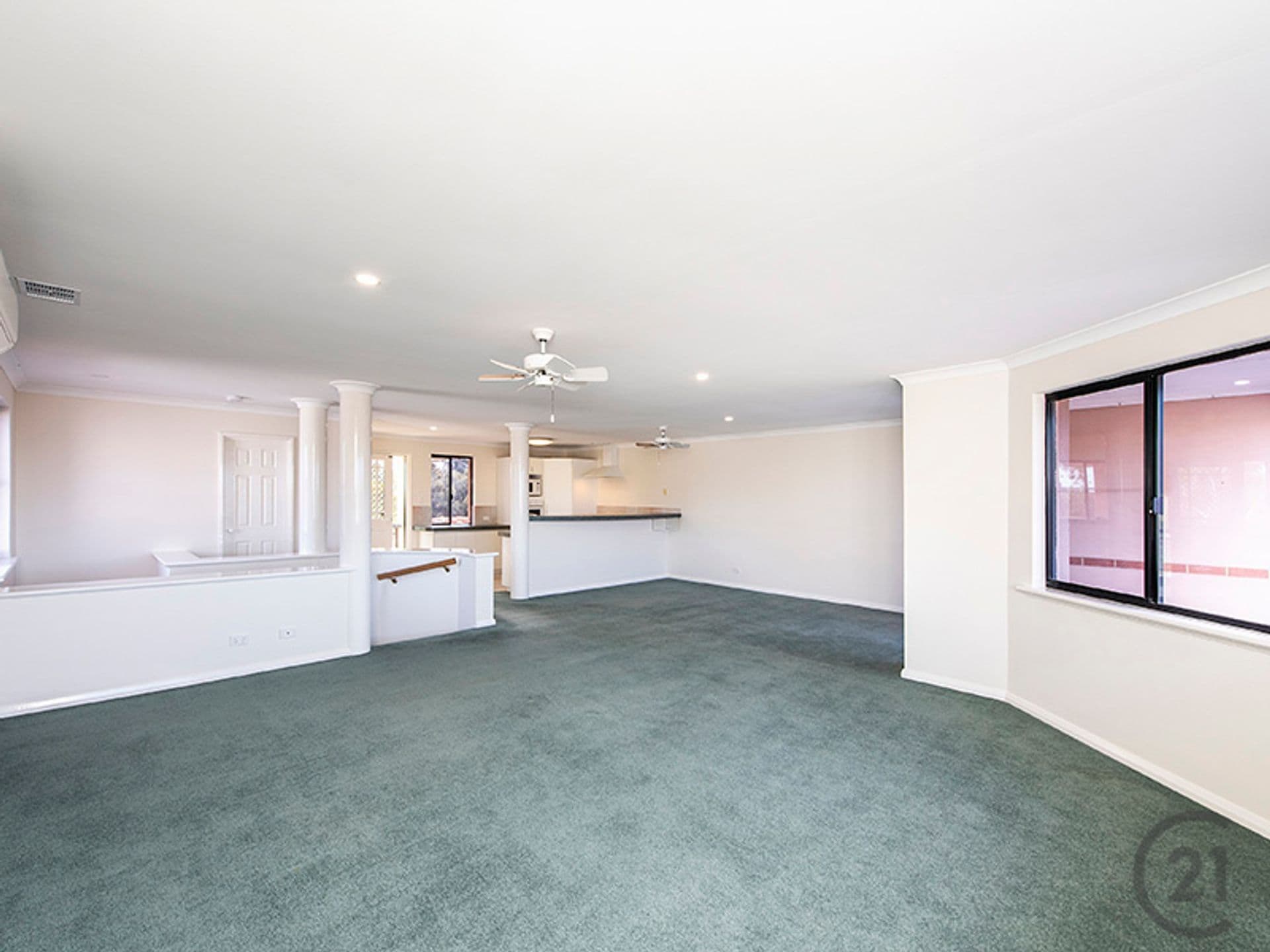 49  Waterside Drive, Dudley Park, WA, 6210, Dudley Park - Thumbnail 4