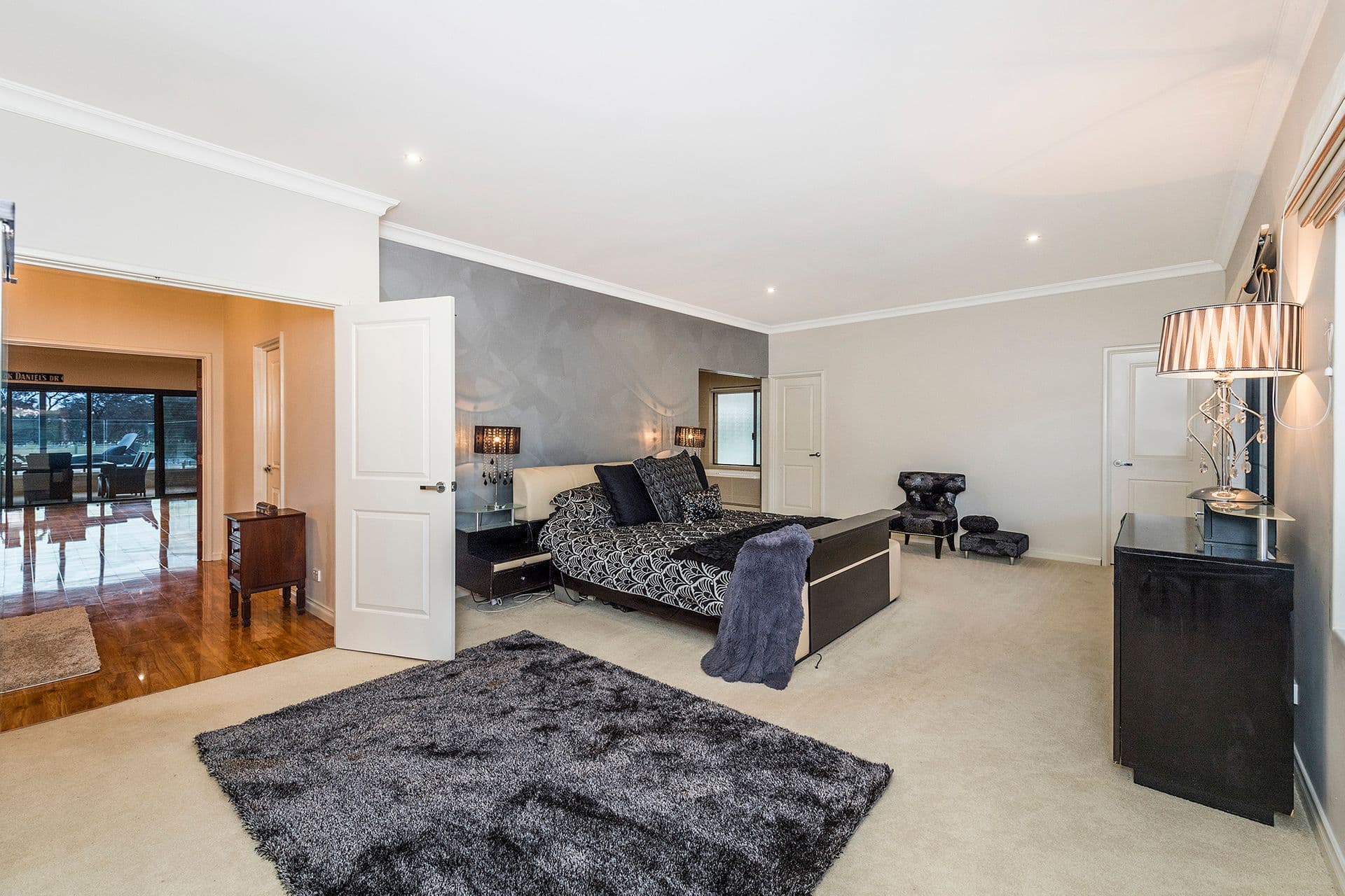113 Serene Place, Barragup, WA, 6209, Barragup - Thumbnail 4