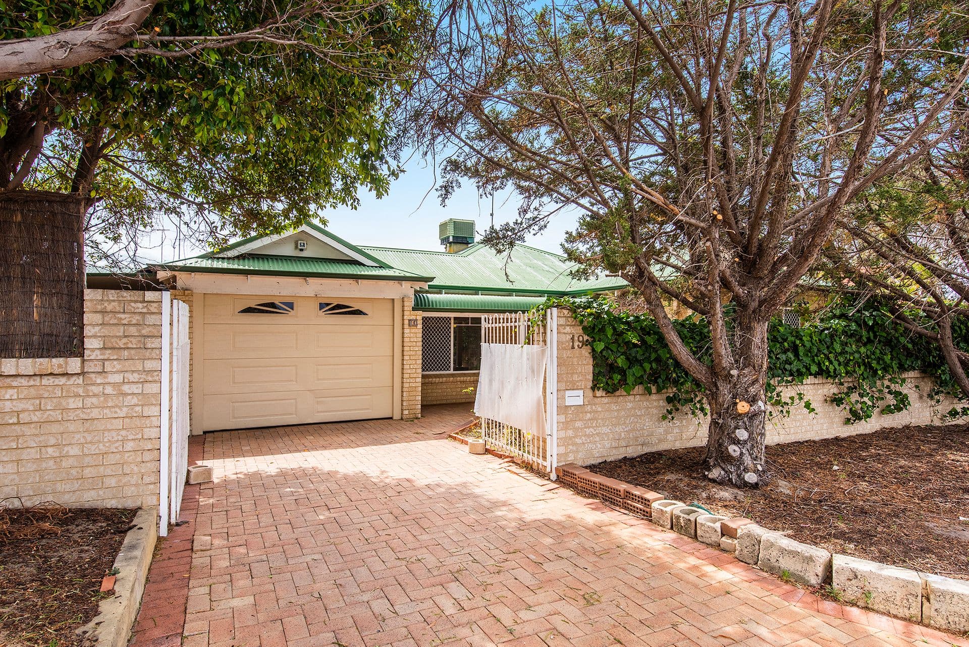 19 Casuarina Drive, Halls Head, WA, 6210, Halls Head - Image 1