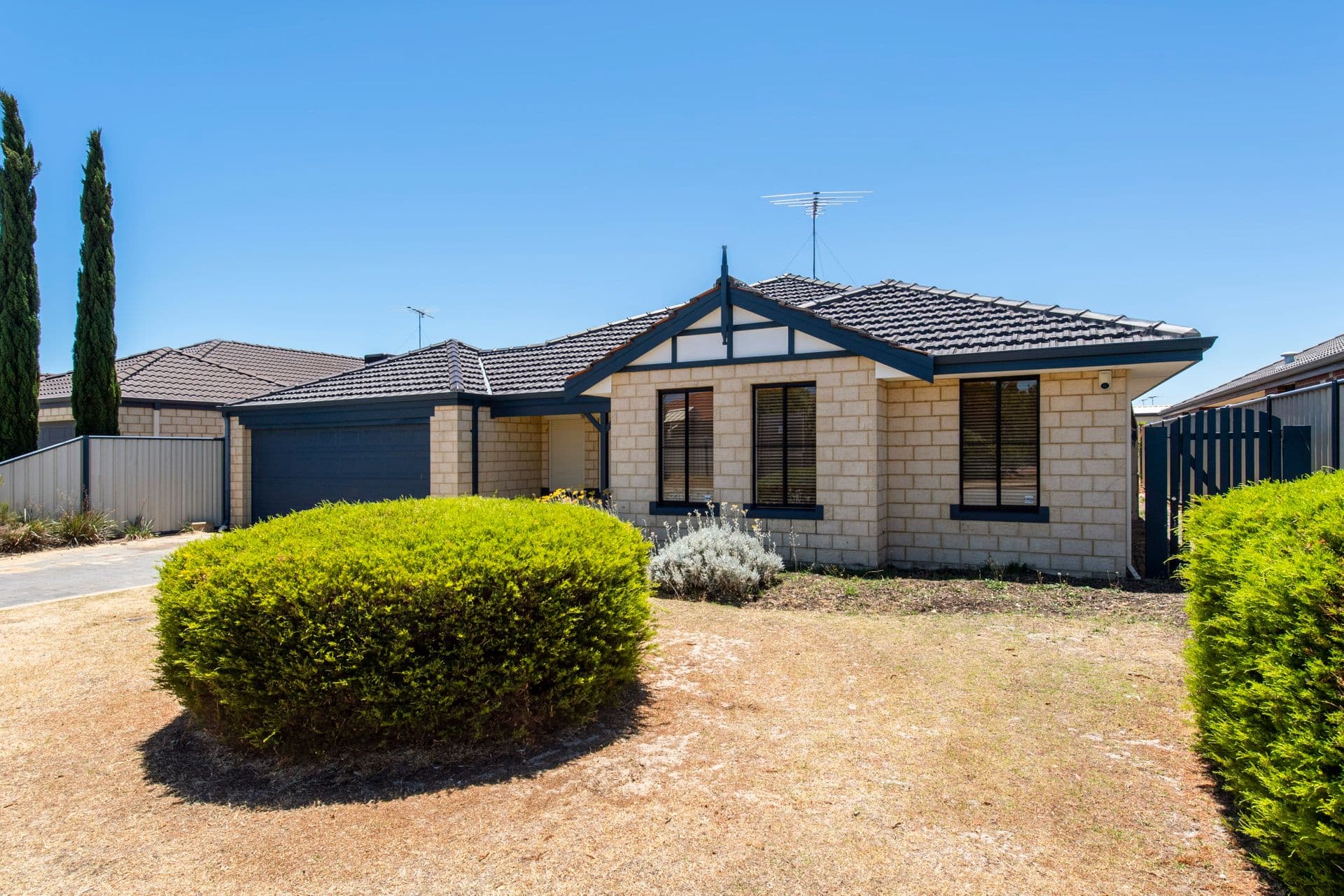 14 Pineknoll Gardens, Meadow Springs, WA, 6210, Meadow Springs - Image 1