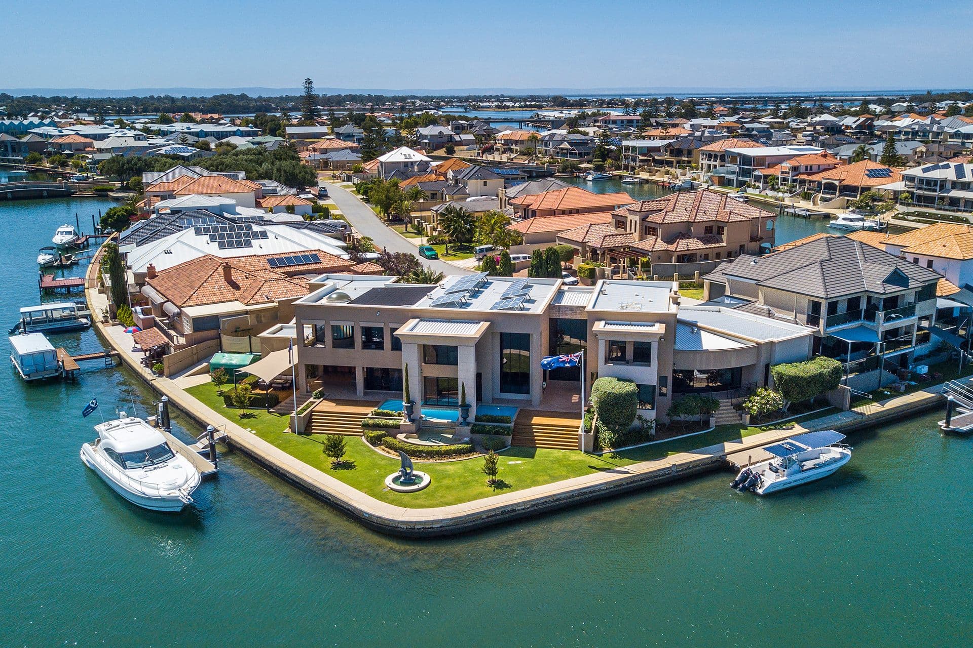 11 Picaroon Place, Halls Head, WA, 6210, Halls Head - Thumbnail 2