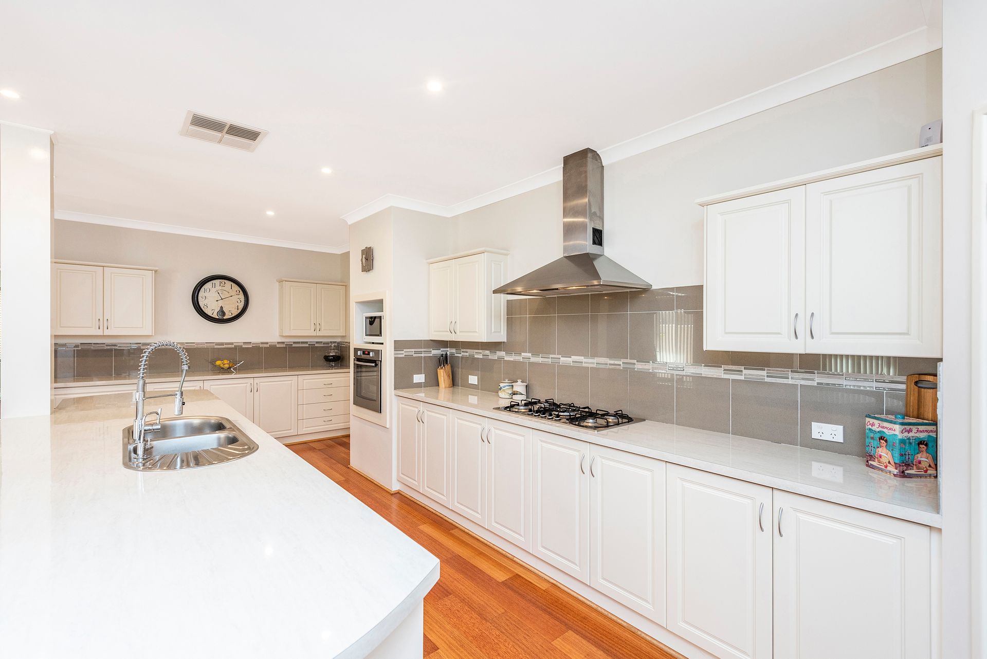 7 Shelduck Way, Dudley Park, WA, 6210, Dudley Park - Thumbnail 4
