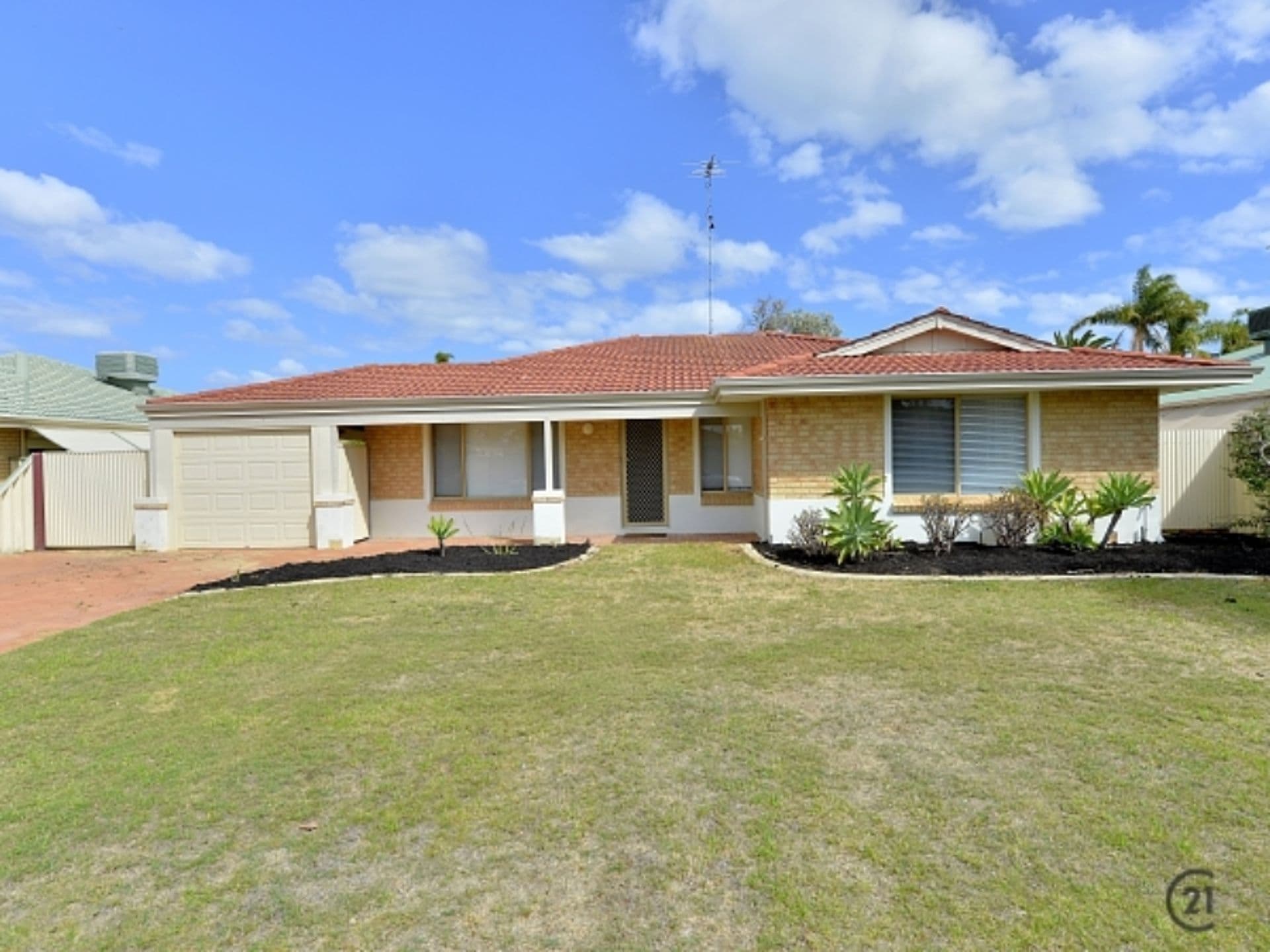 41 Rochester Way, Meadow Springs, WA, 6210, Doreen - Image 1