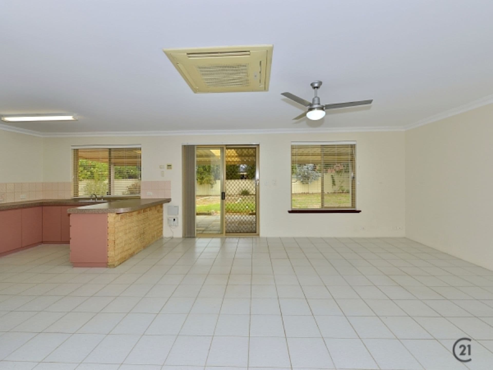 41 Rochester Way, Meadow Springs, WA, 6210, Doreen - Thumbnail 6