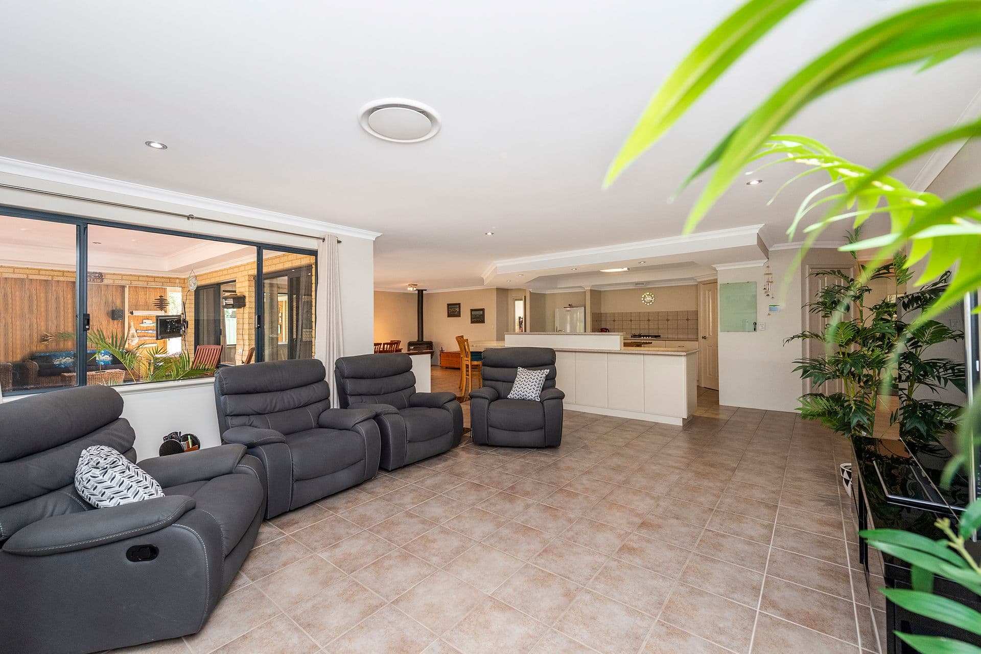 4 Gayze Retreat, Ravenswood, WA, 6208, Ravenswood - Thumbnail 6
