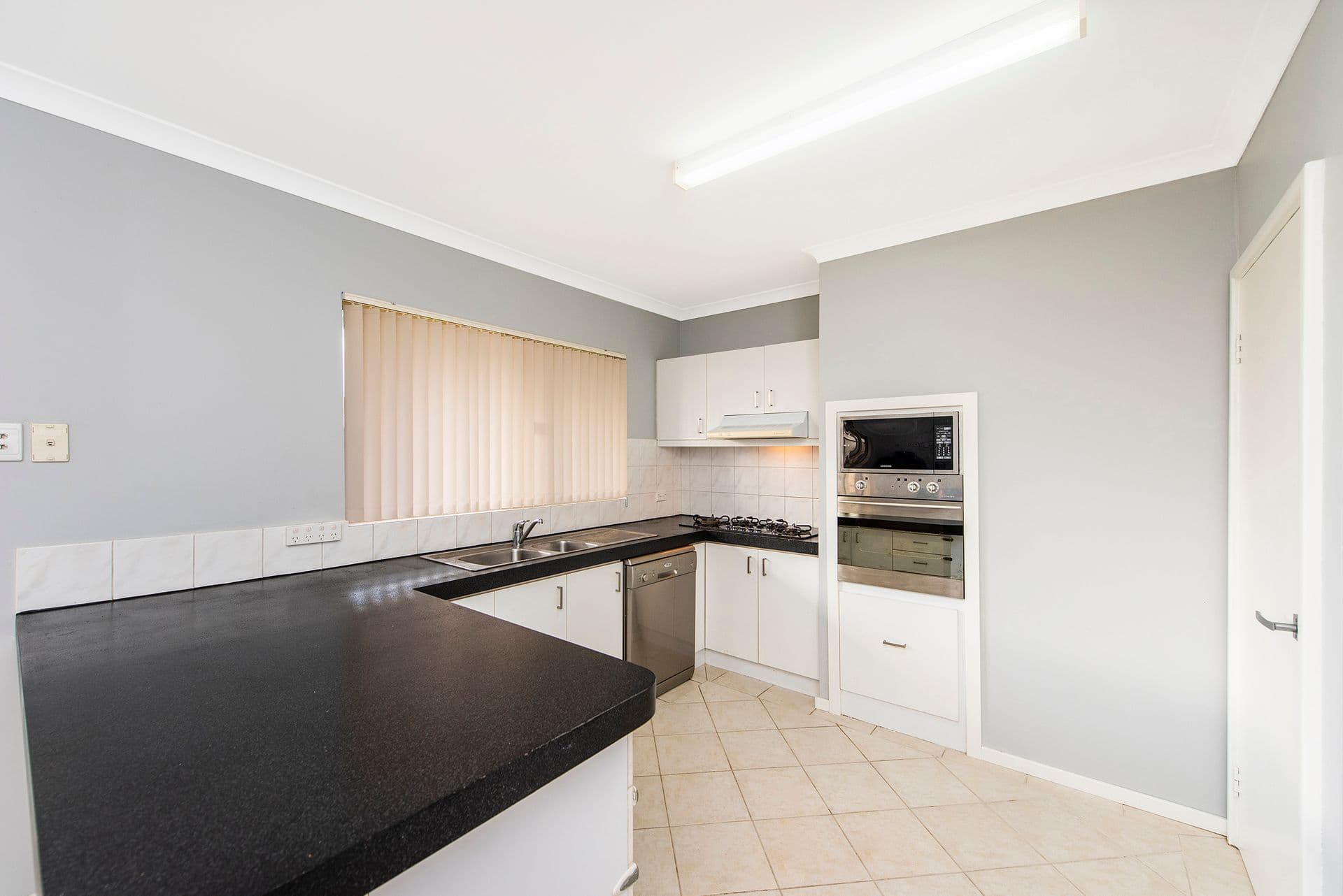 28 Nesbit Road, Greenfields, WA, 6210, Greenfields - Thumbnail 6